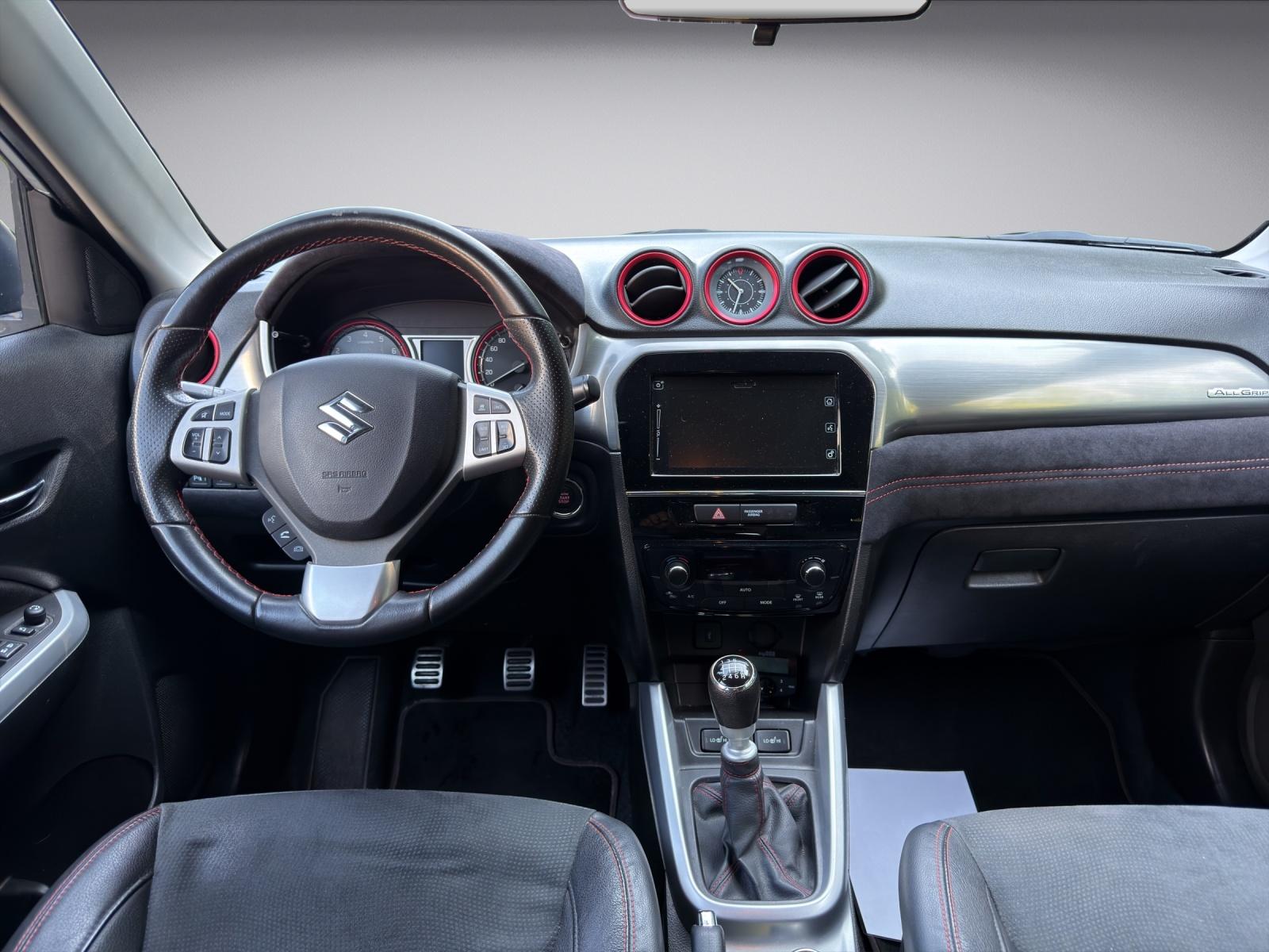 SUZUKI Vitara 1.4 T Sergio Cellano Top 4x4-image-13
