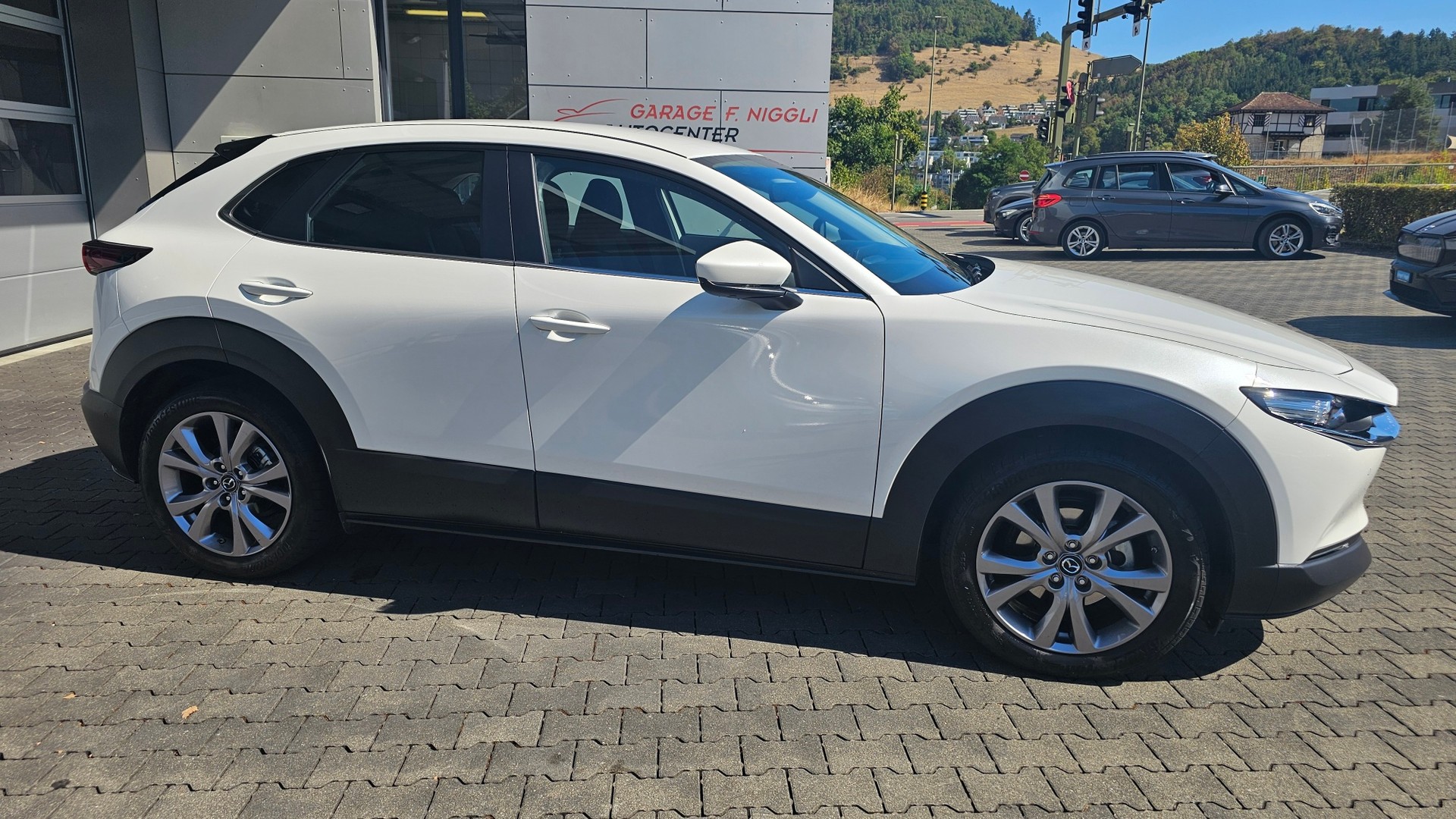 MAZDA CX-30 SKYACTIV-G M Hybrid 122 Ambition Plus FWD Automat-showroom-element-3
