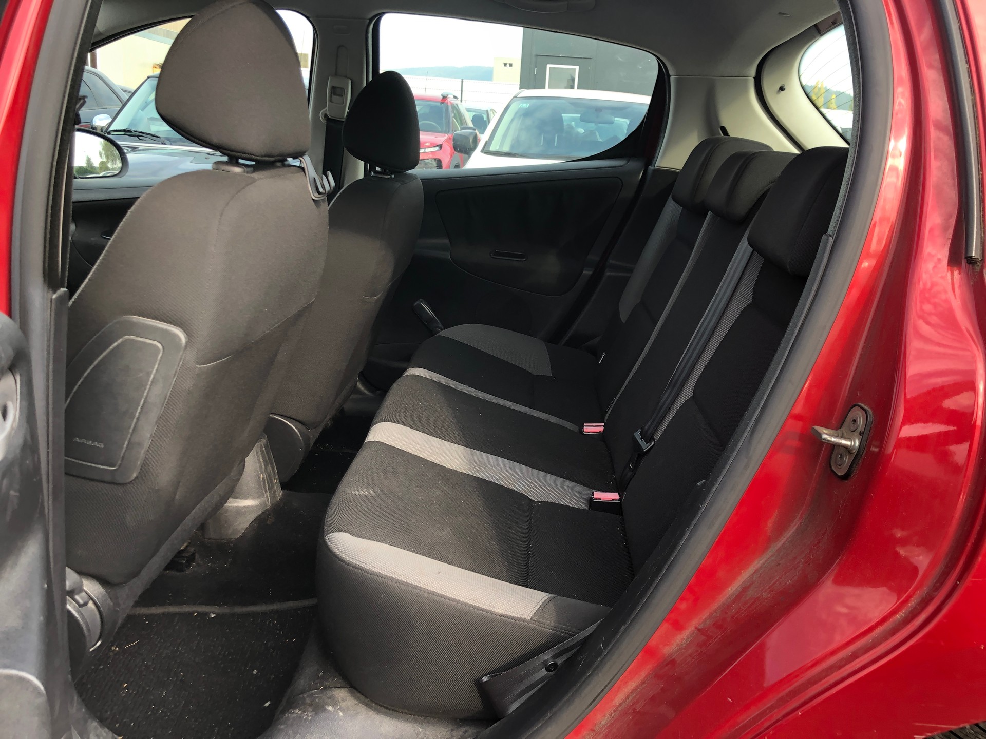 PEUGEOT 207-image-8