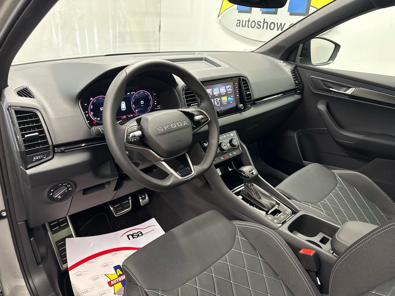 SKODA Karoq 2.0 TSI SportLine 4x4 DSG-showroom-element-2