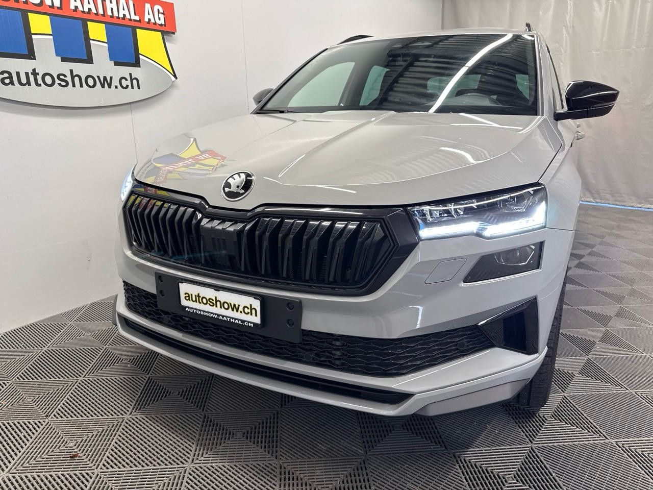 SKODA Karoq 2.0 TSI SportLine 4x4 DSG-image-17
