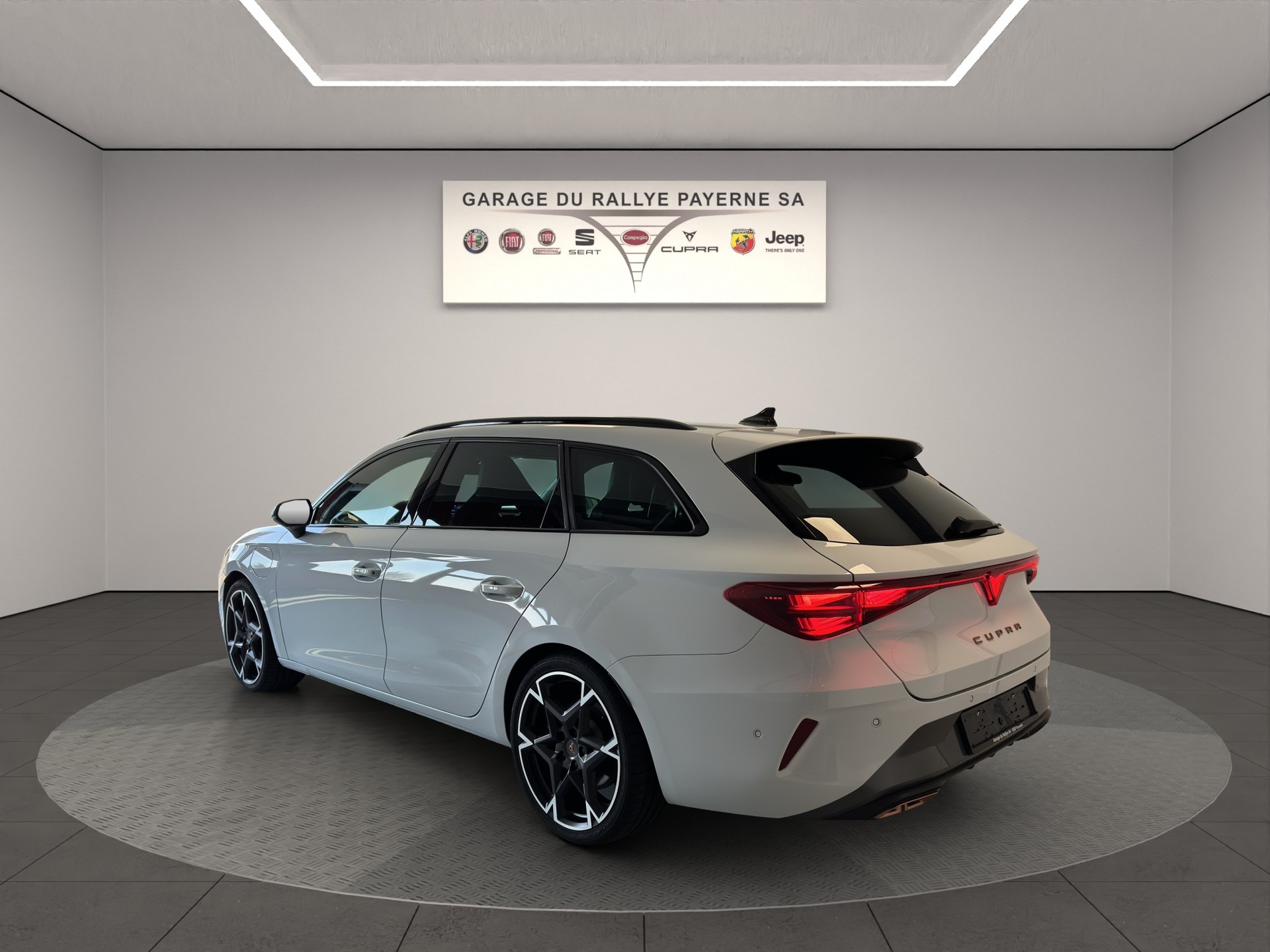 CUPRA LEON ST 1.5 e-HYBRID pHEV VZ DSG-showroom-element-1
