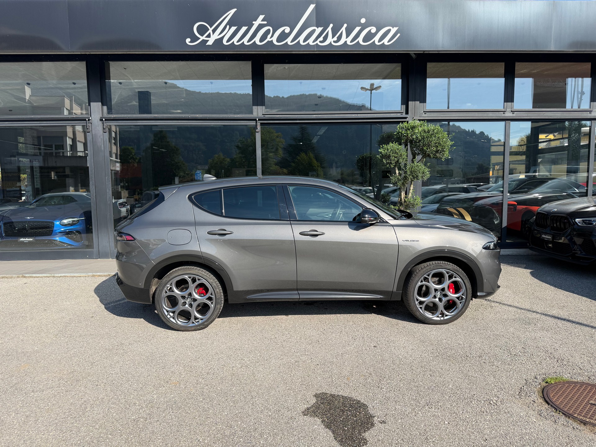 ALFA ROMEO Tonale 1.3 Plug-in-Hybrid Q4 Veloce-showroom-element-3