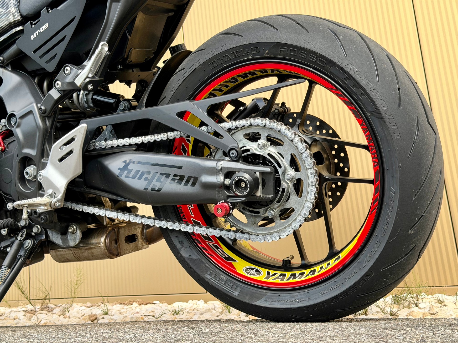 YAMAHA MT-09-image-13