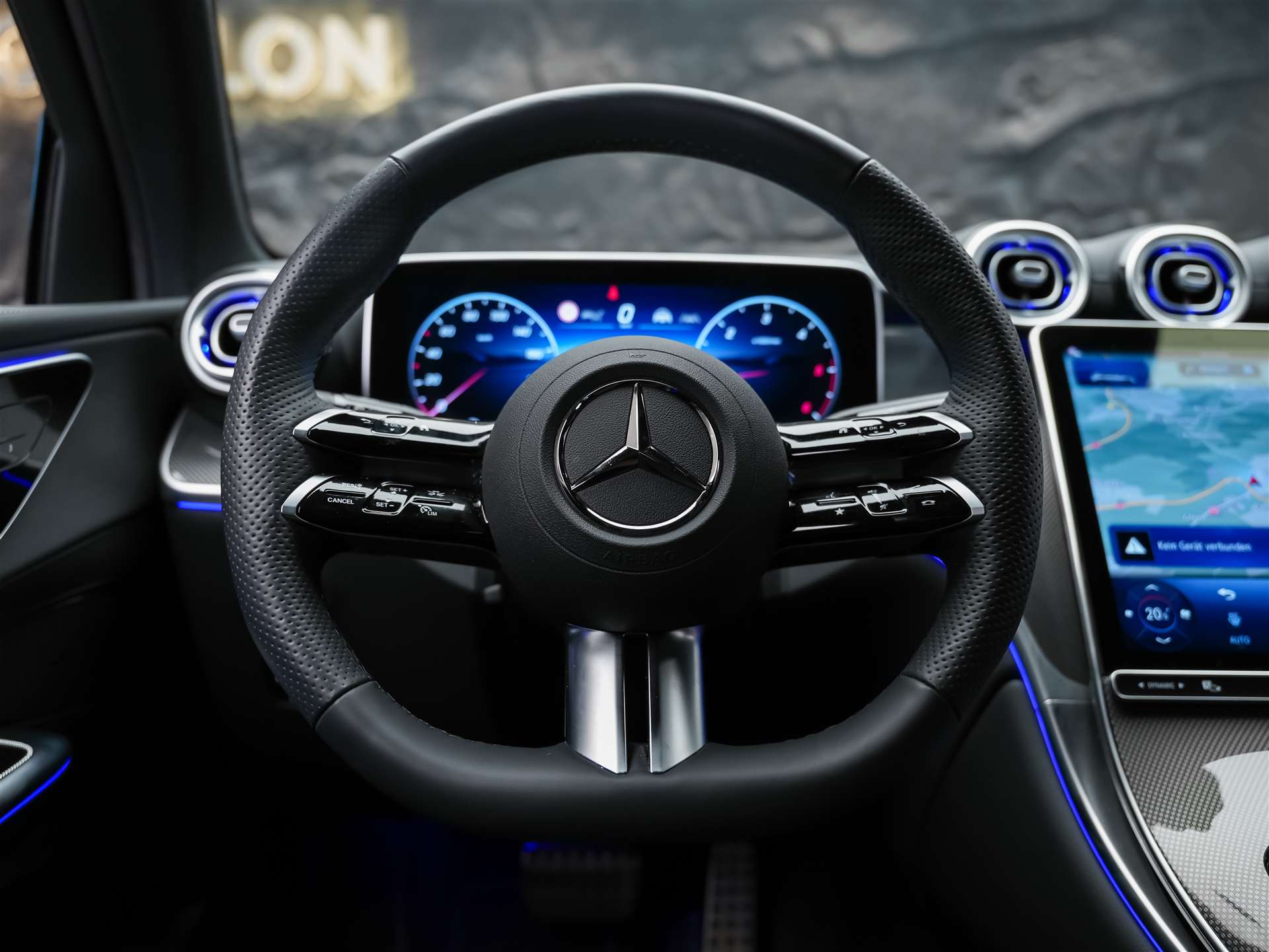 MERCEDES-BENZ GLC 300 d AMG Line 4matic *Werksgarantie*Digital Light*360°Kamera*-image-25