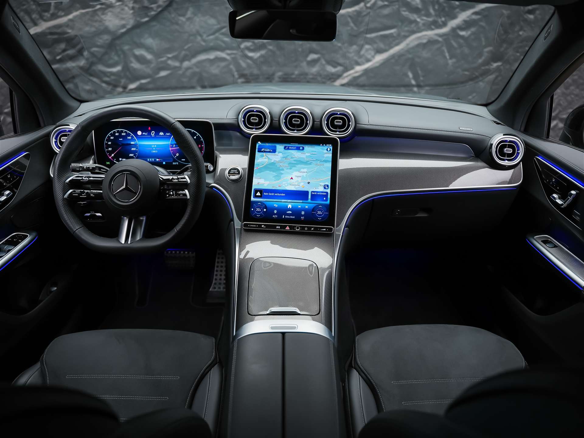 MERCEDES-BENZ GLC 300 d AMG Line 4matic *Werksgarantie*Digital Light*360°Kamera*-image-16