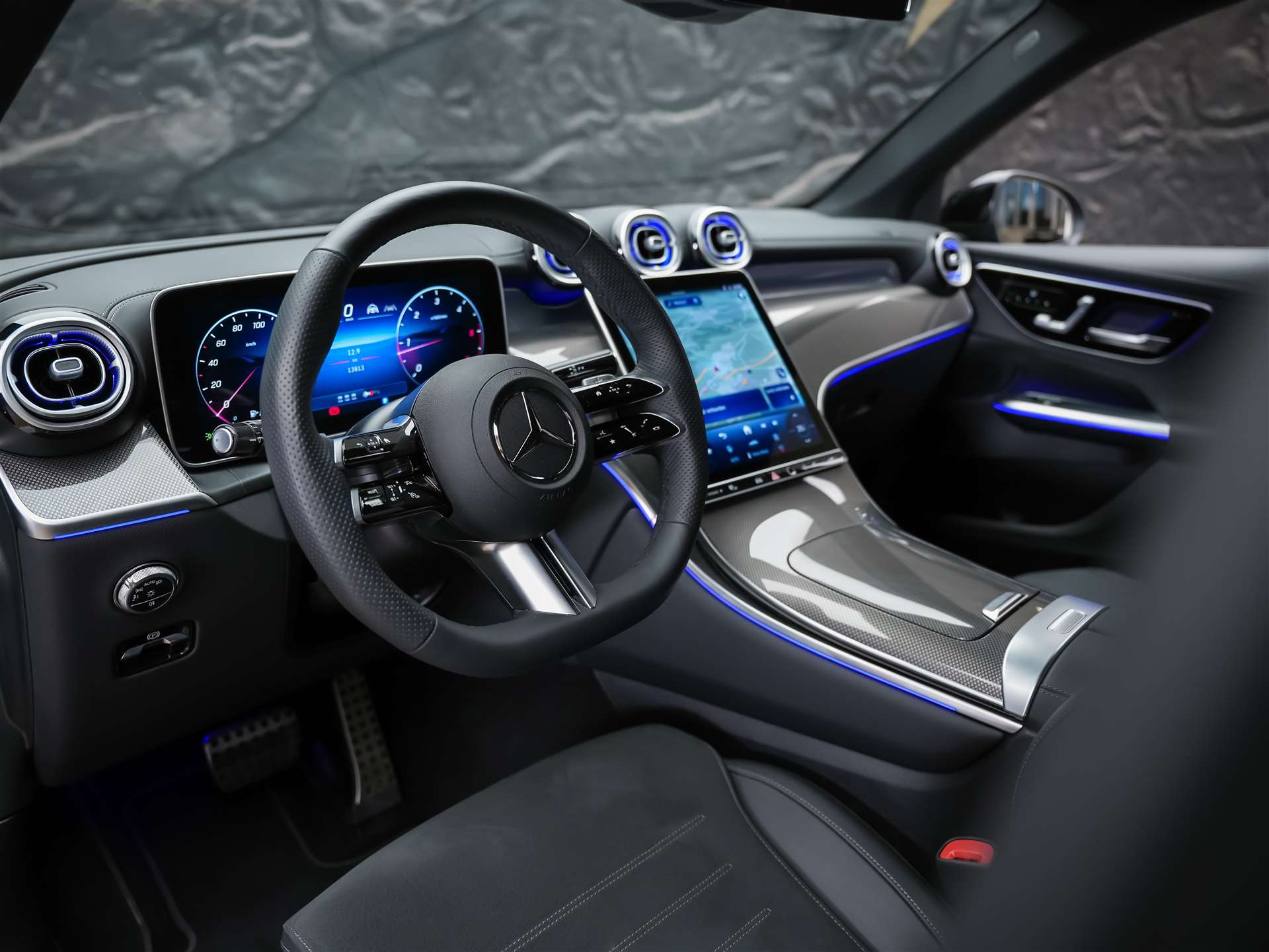 MERCEDES-BENZ GLC 300 d AMG Line 4matic *Werksgarantie*Digital Light*360°Kamera*-image-8