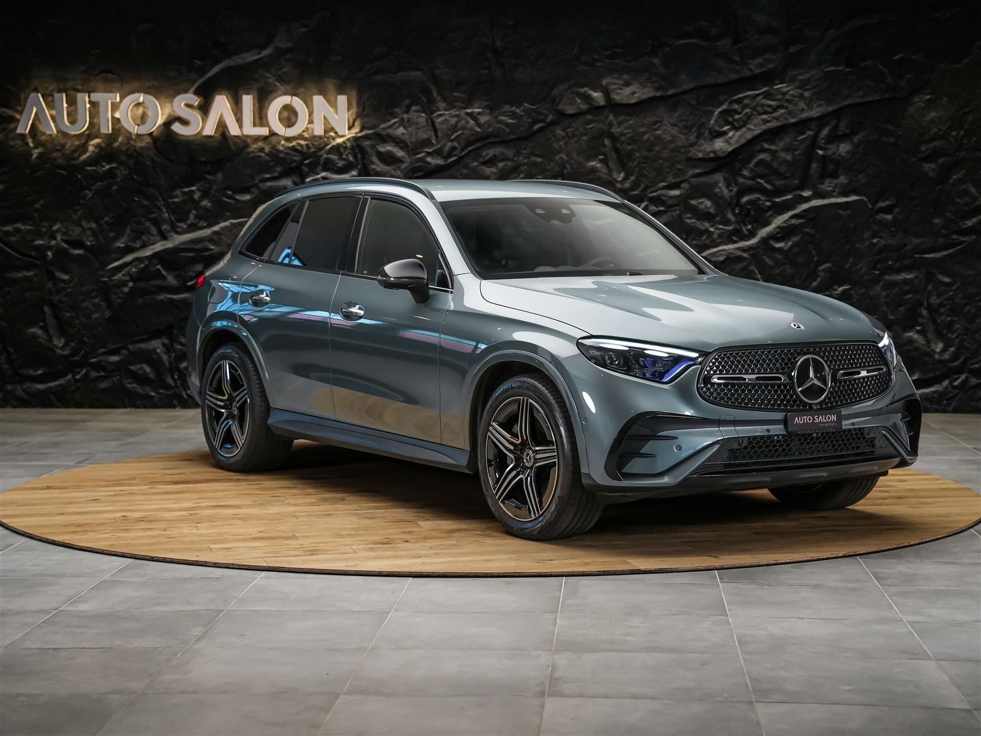 MERCEDES-BENZ GLC 300 d AMG Line 4matic *Werksgarantie*Digital Light*360°Kamera*-image-6