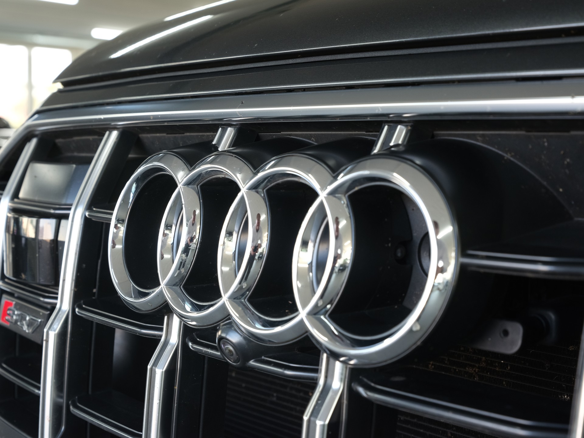 AUDI SQ7 4.0 TDI quattro tiptronic *Bose* *360 Kamera* *Panorama*-image-11
