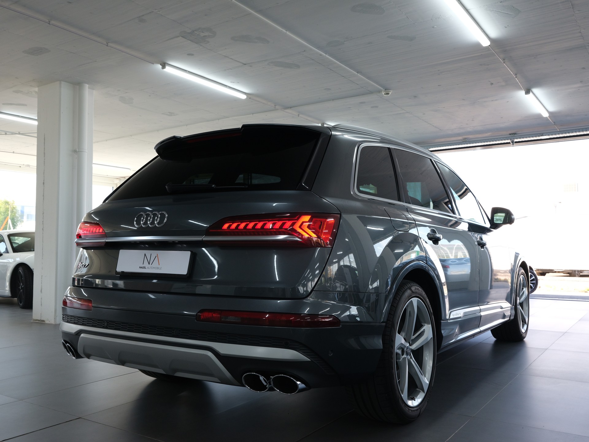 AUDI SQ7 4.0 TDI quattro tiptronic *Bose* *360 Kamera* *Panorama*-showroom-element-2