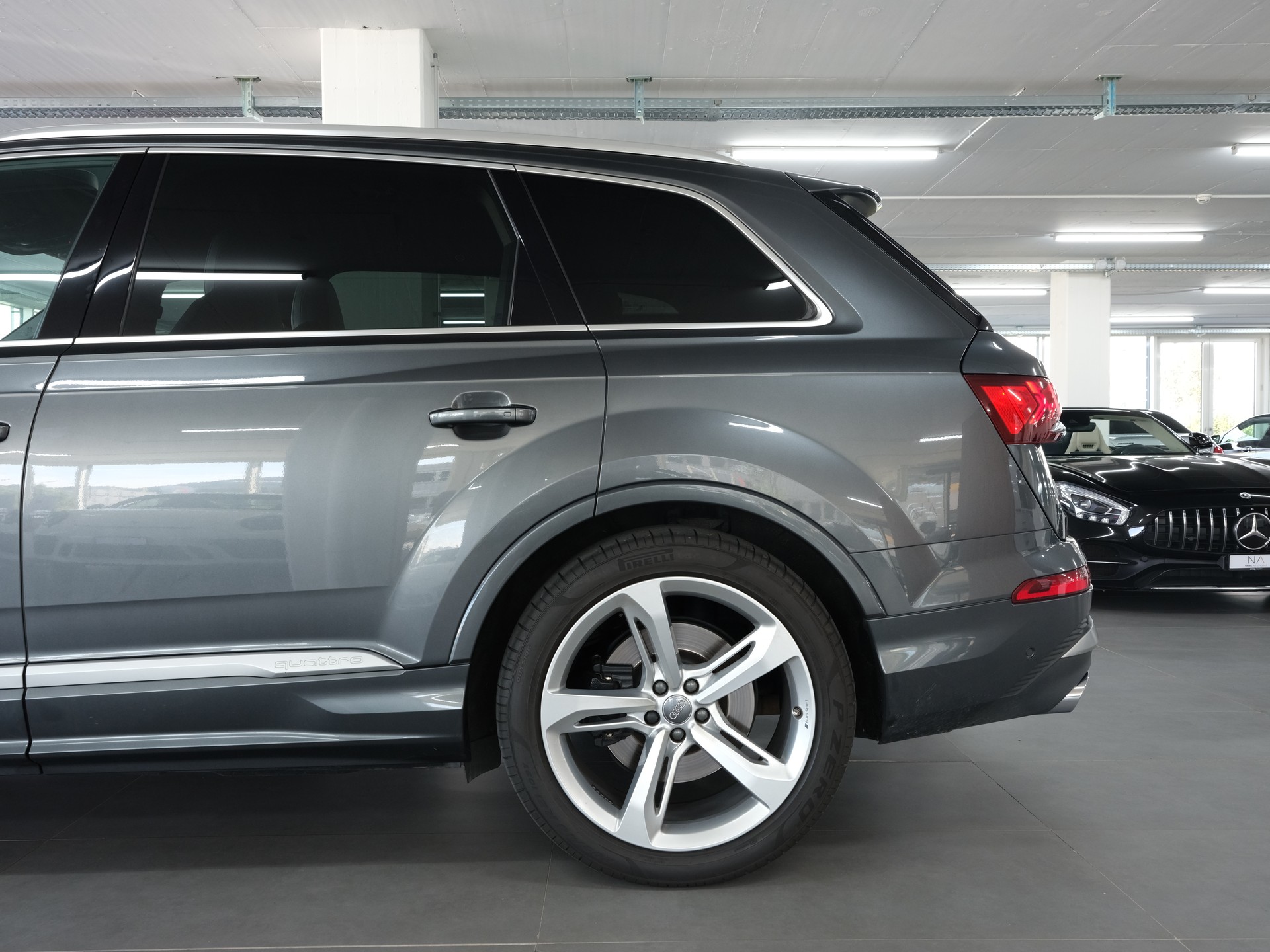 AUDI SQ7 4.0 TDI quattro tiptronic *Bose* *360 Kamera* *Panorama*-image-13