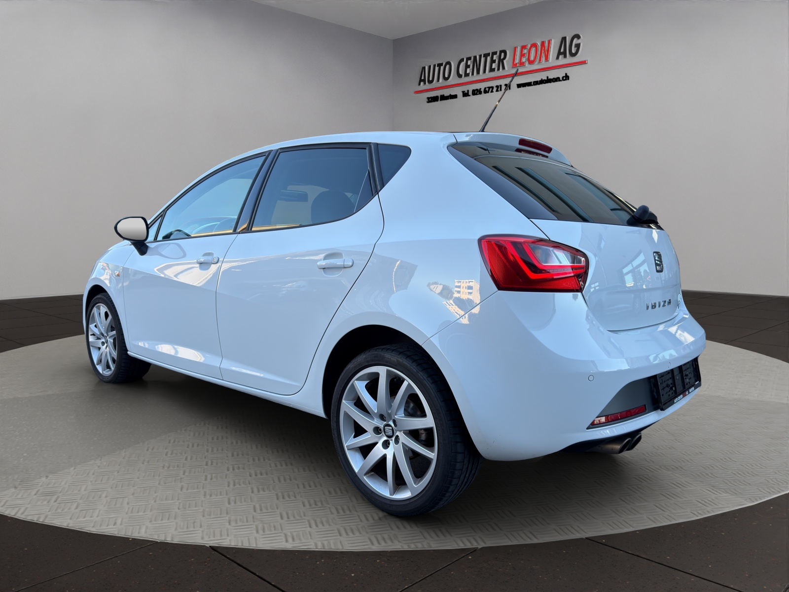 SEAT Ibiza 1.4 TSI FR-showroom-element-3