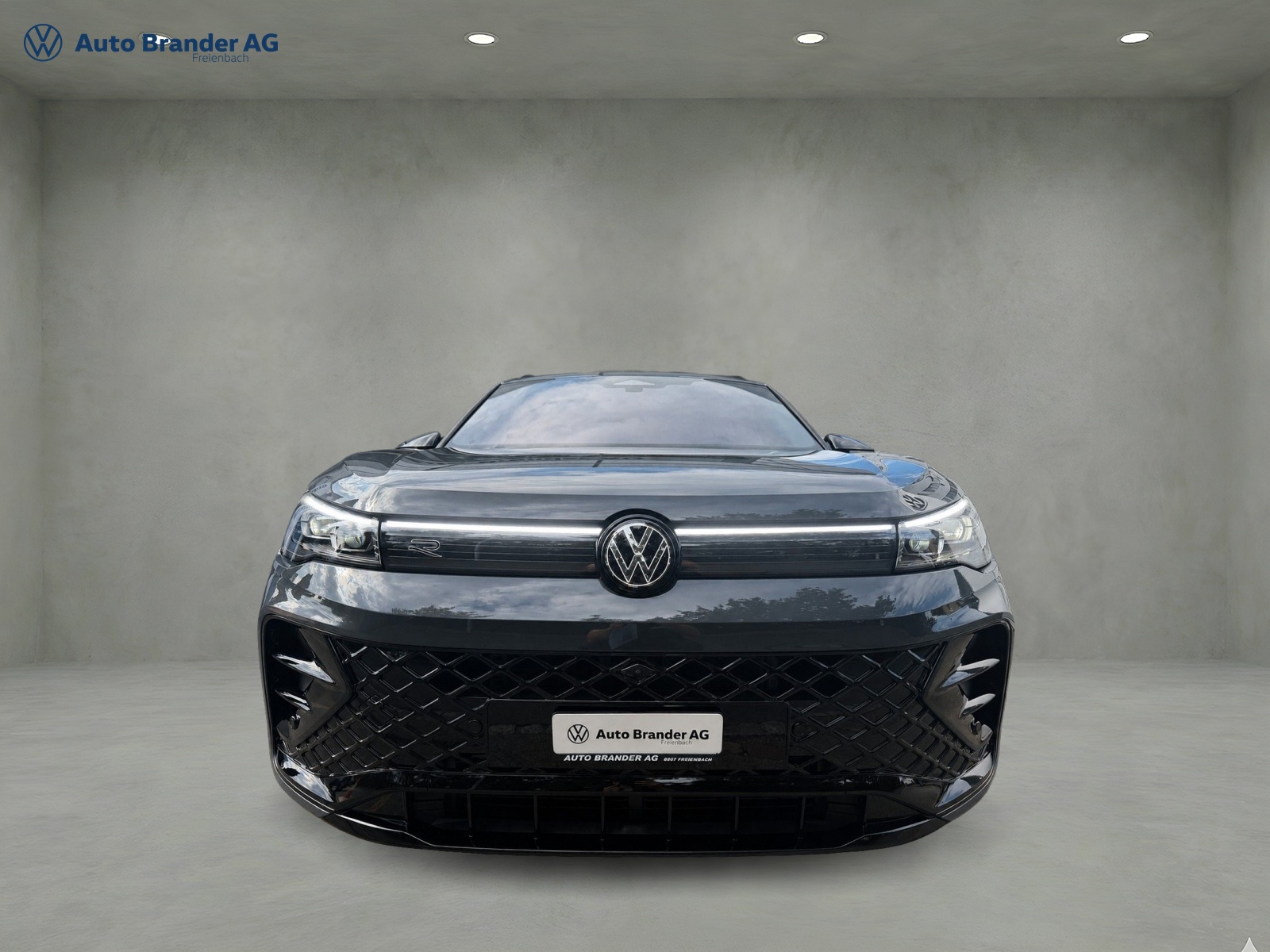 VW Tiguan 2.0 TSI DSG R-Line Plus 4Motion-image-6