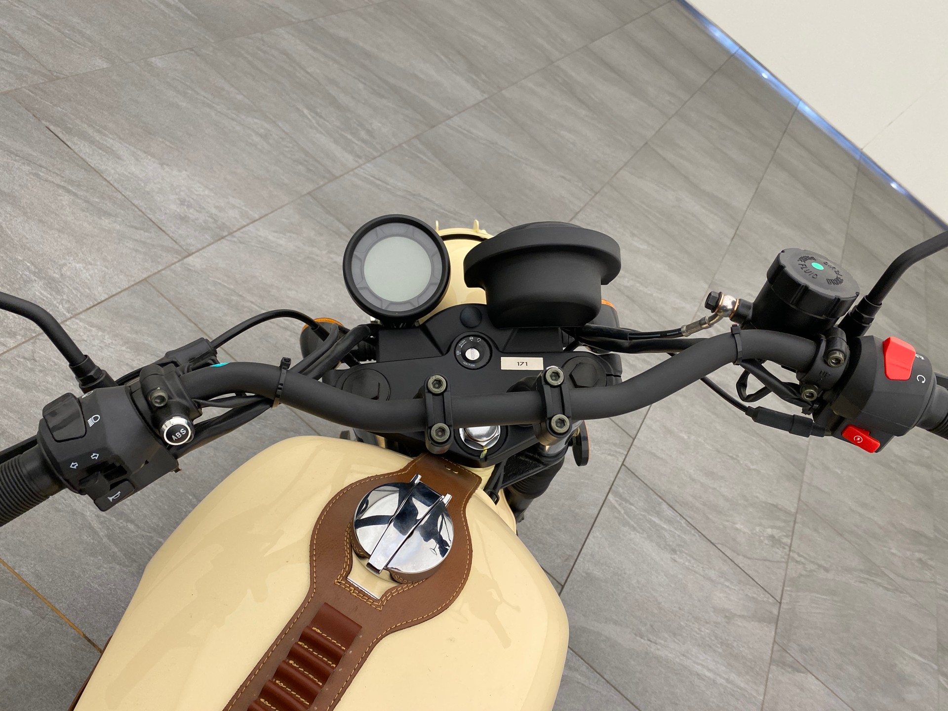 MASH 400 Force Limited Edition-image-7