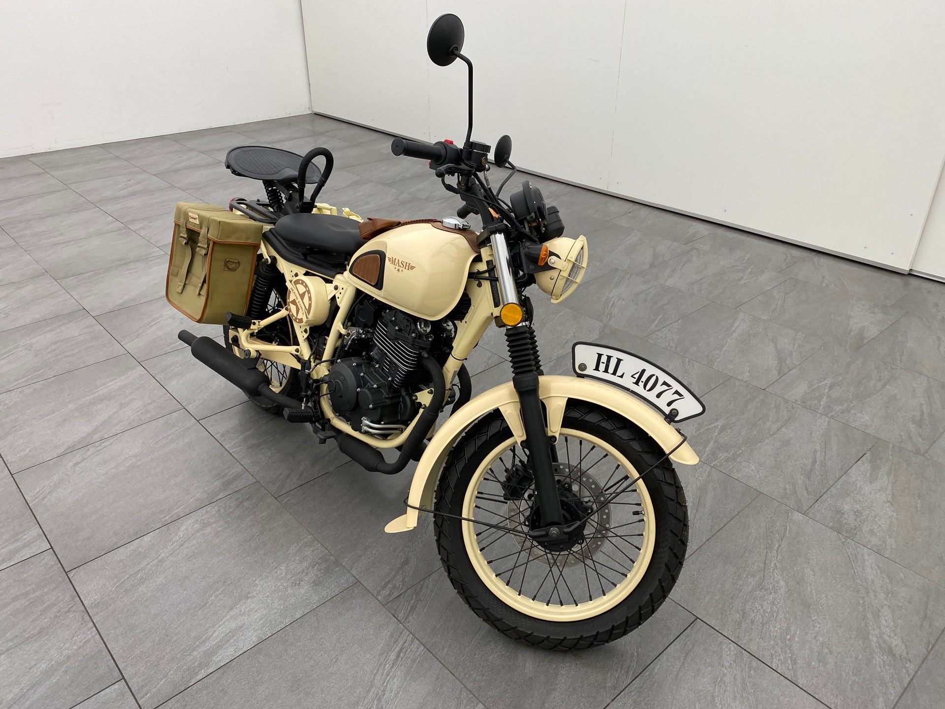 MASH 400 Force Limited Edition-image-3