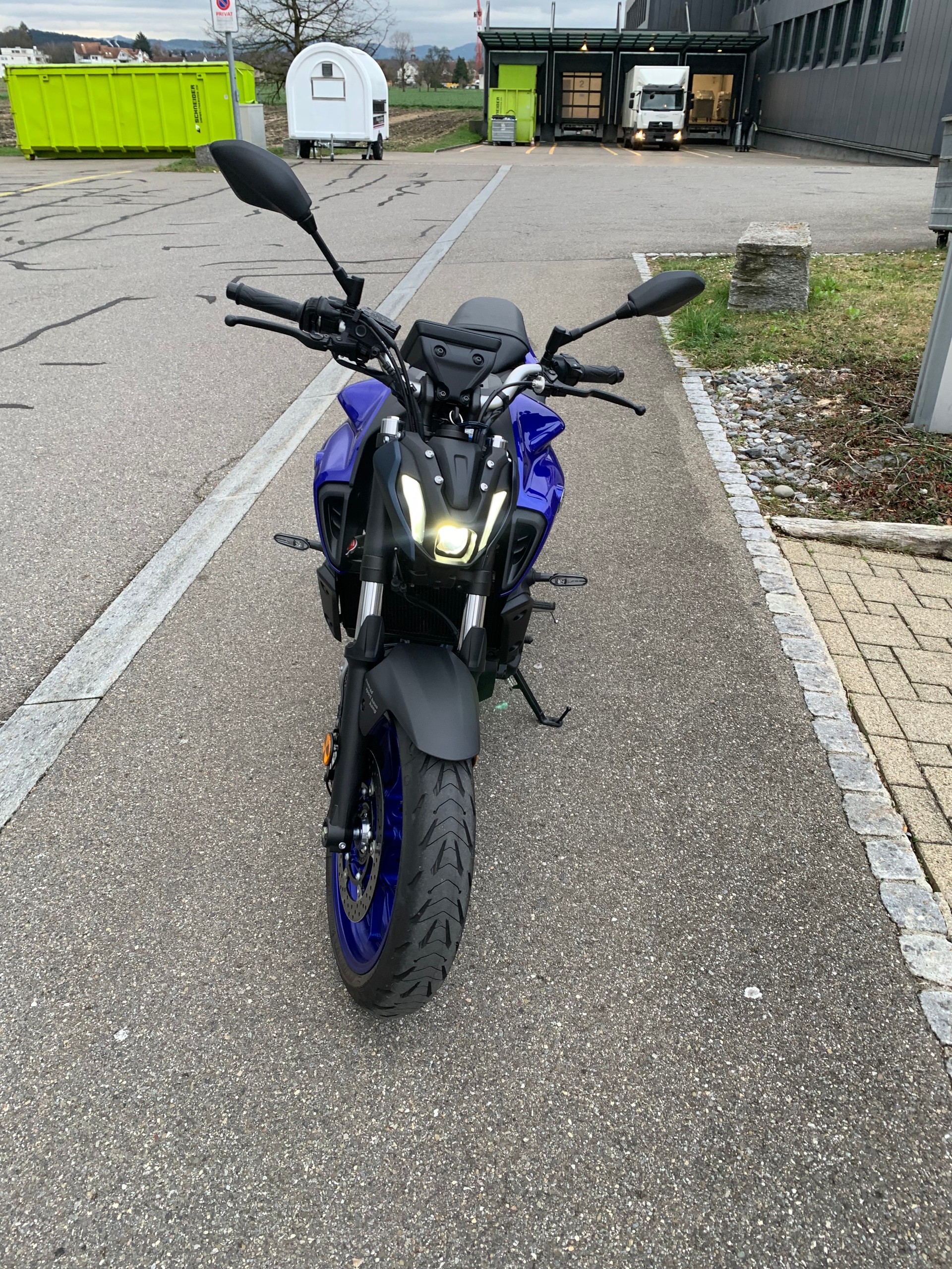 YAMAHA MT-07-image-2
