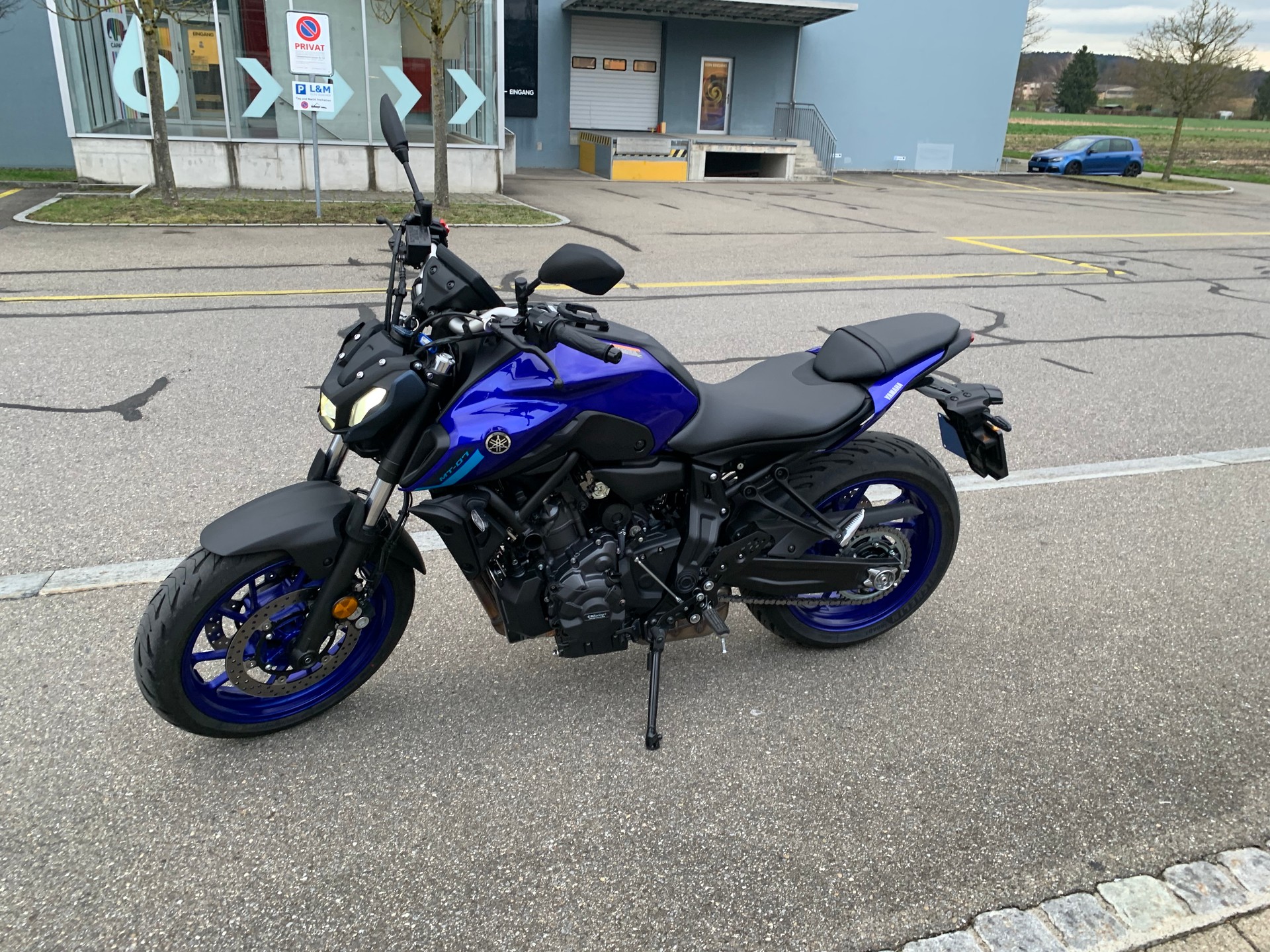 YAMAHA MT-07-image-1
