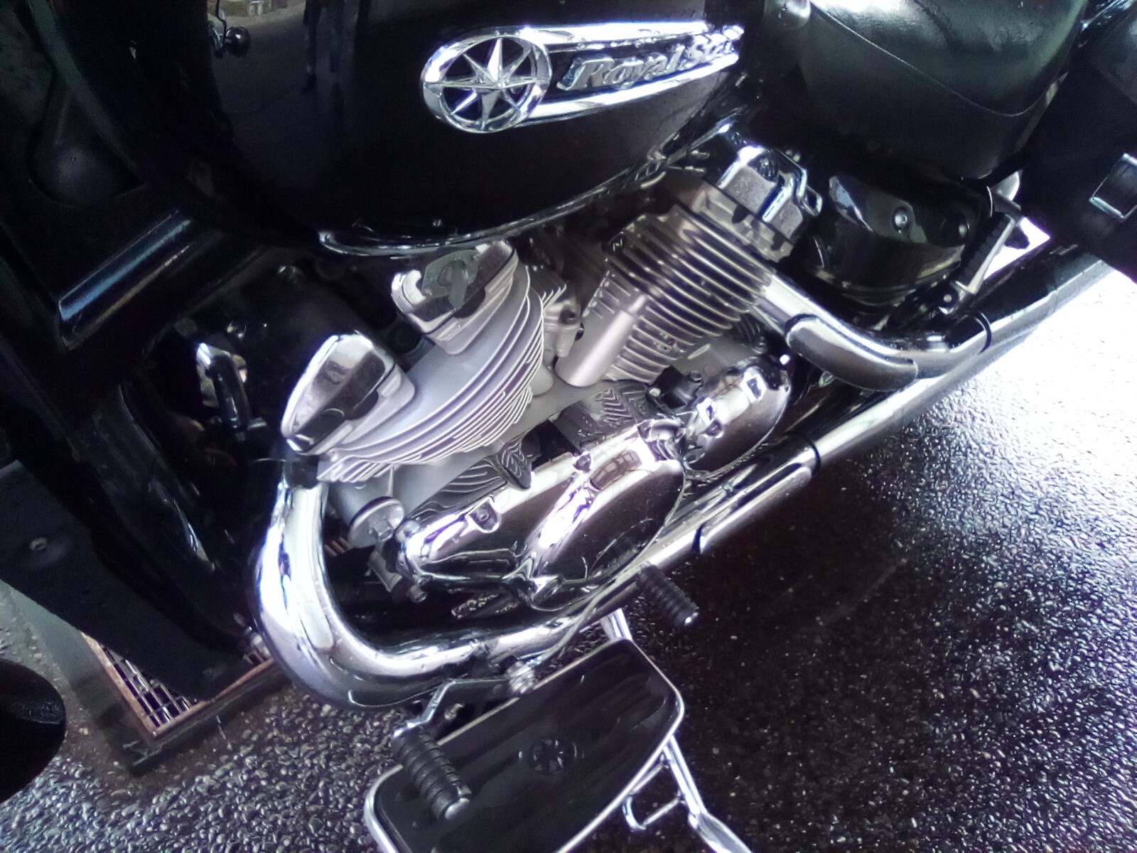 YAMAHA XVZ 1300 A Royal Star-image-8