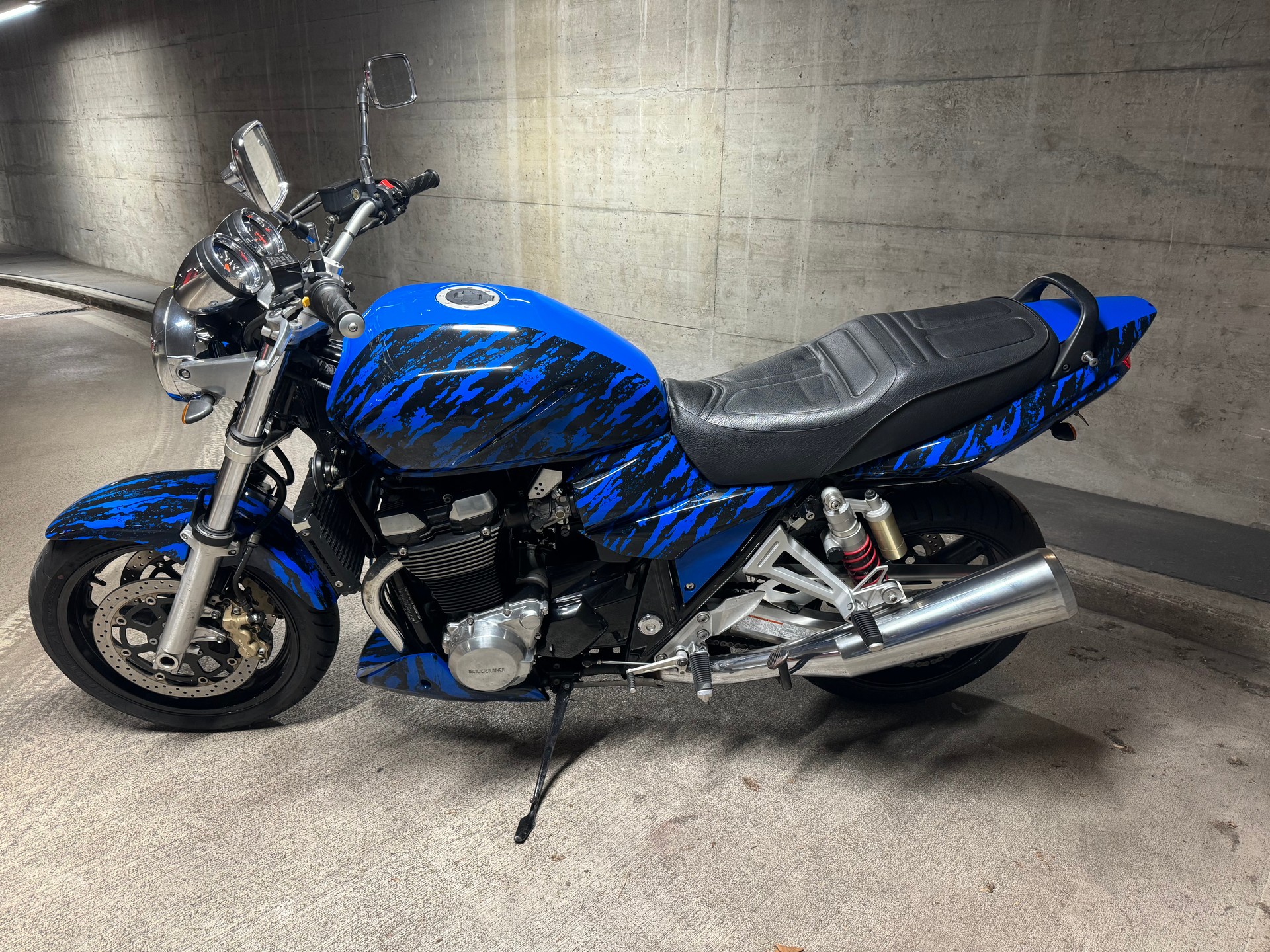 SUZUKI GSX 1400 K4/K5-image-2