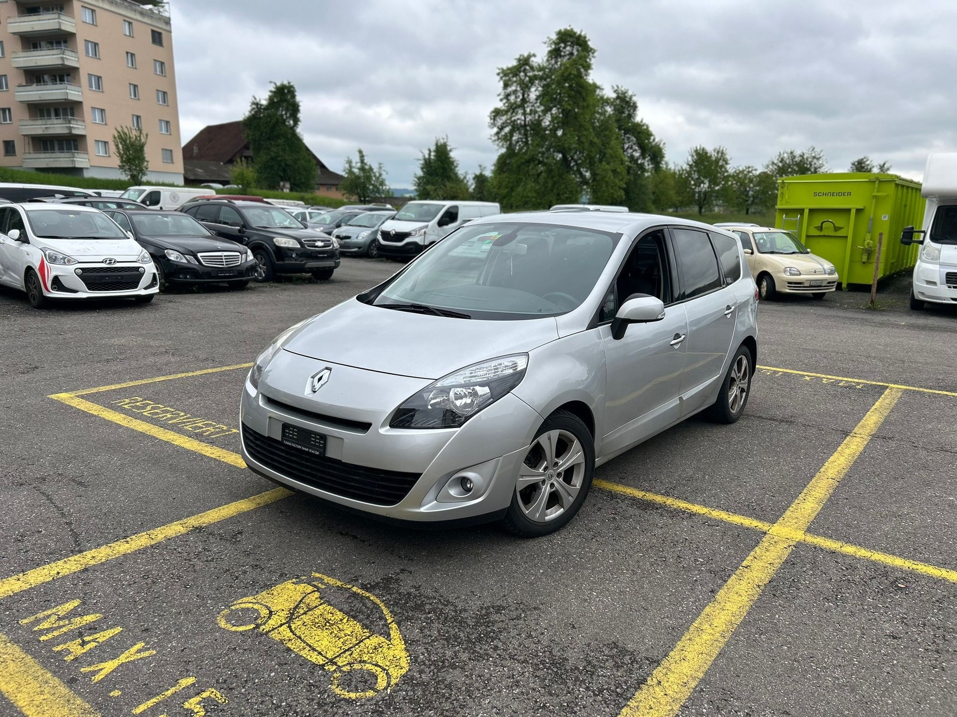 RENAULT Grand Scénic 2.0 dCi Privilège Automatic-image-2