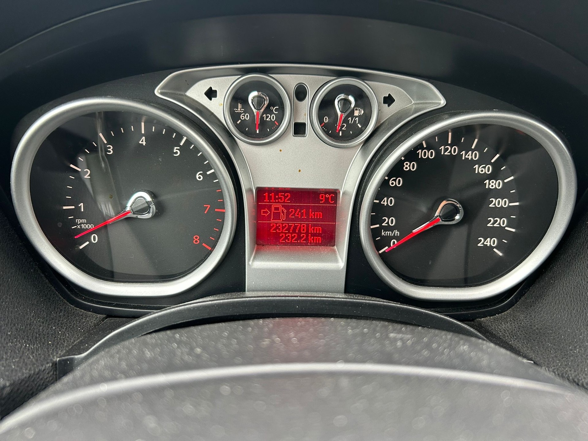 RENAULT Grand Scénic 2.0 dCi Privilège Automatic-image-14