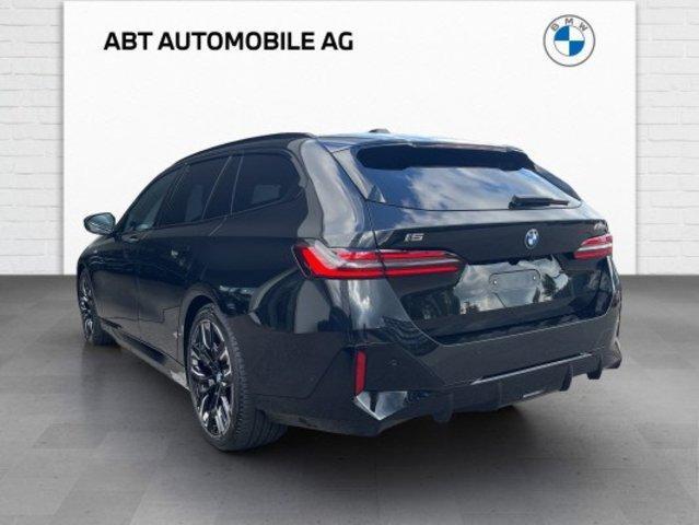 BMW i5 M60 xDrive Touring-image-16