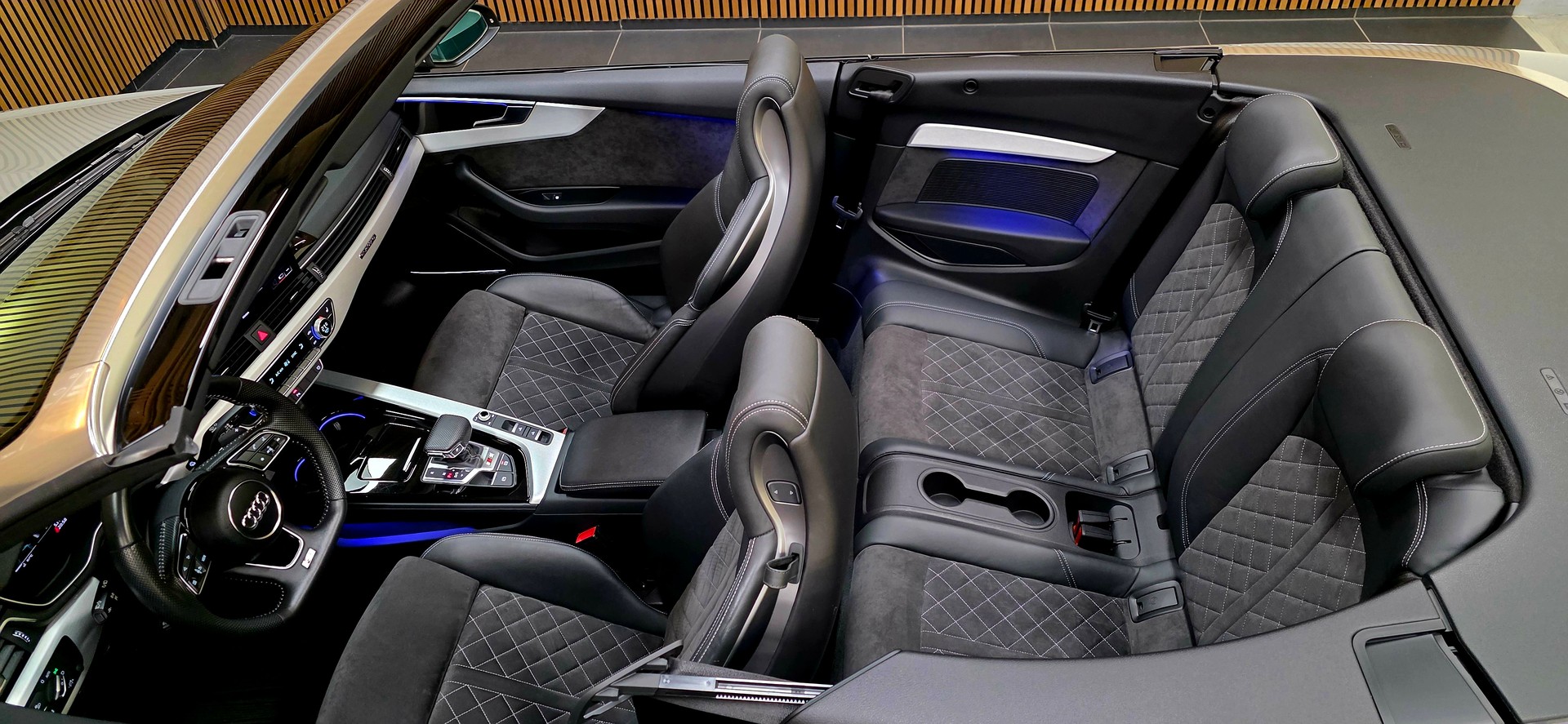 AUDI S5 Cabriolet 3.0 TFSI quattro tiptronic-image-28