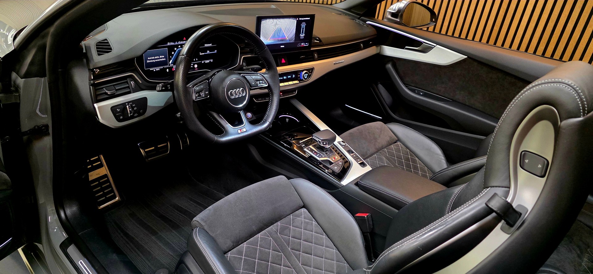 AUDI S5 Cabriolet 3.0 TFSI quattro tiptronic-image-21