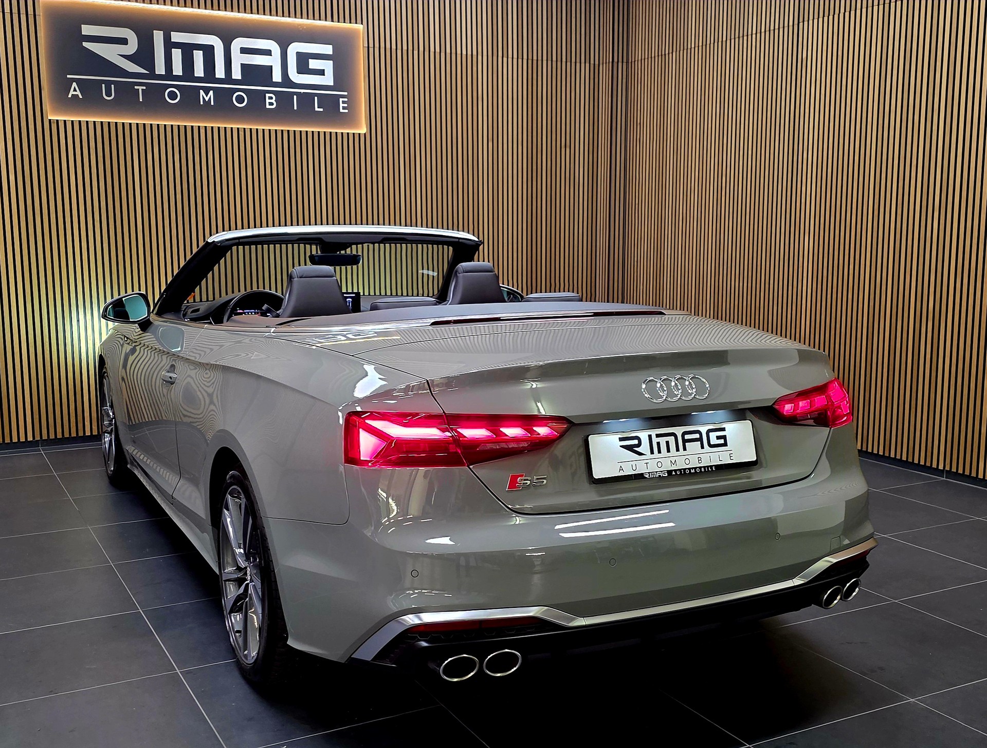 AUDI S5 Cabriolet 3.0 TFSI quattro tiptronic-image-15