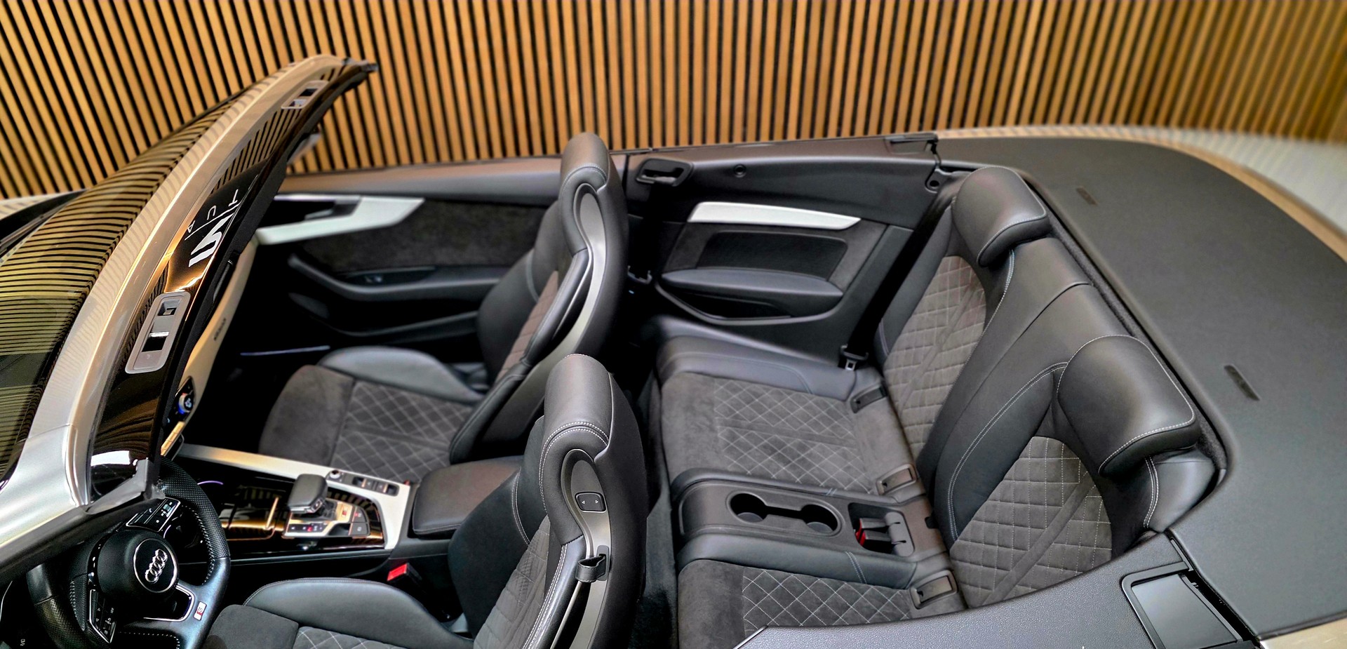 AUDI S5 Cabriolet 3.0 TFSI quattro tiptronic-image-22