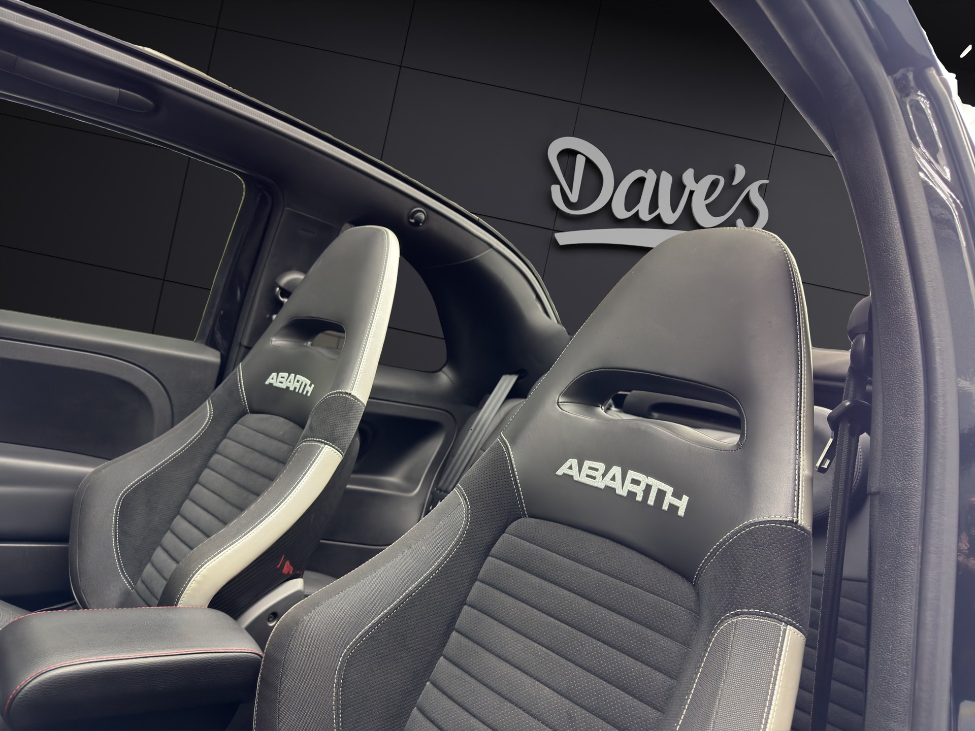 FIAT 595 1.4 16V Turbo Abarth Competizione Dualogic-image-18