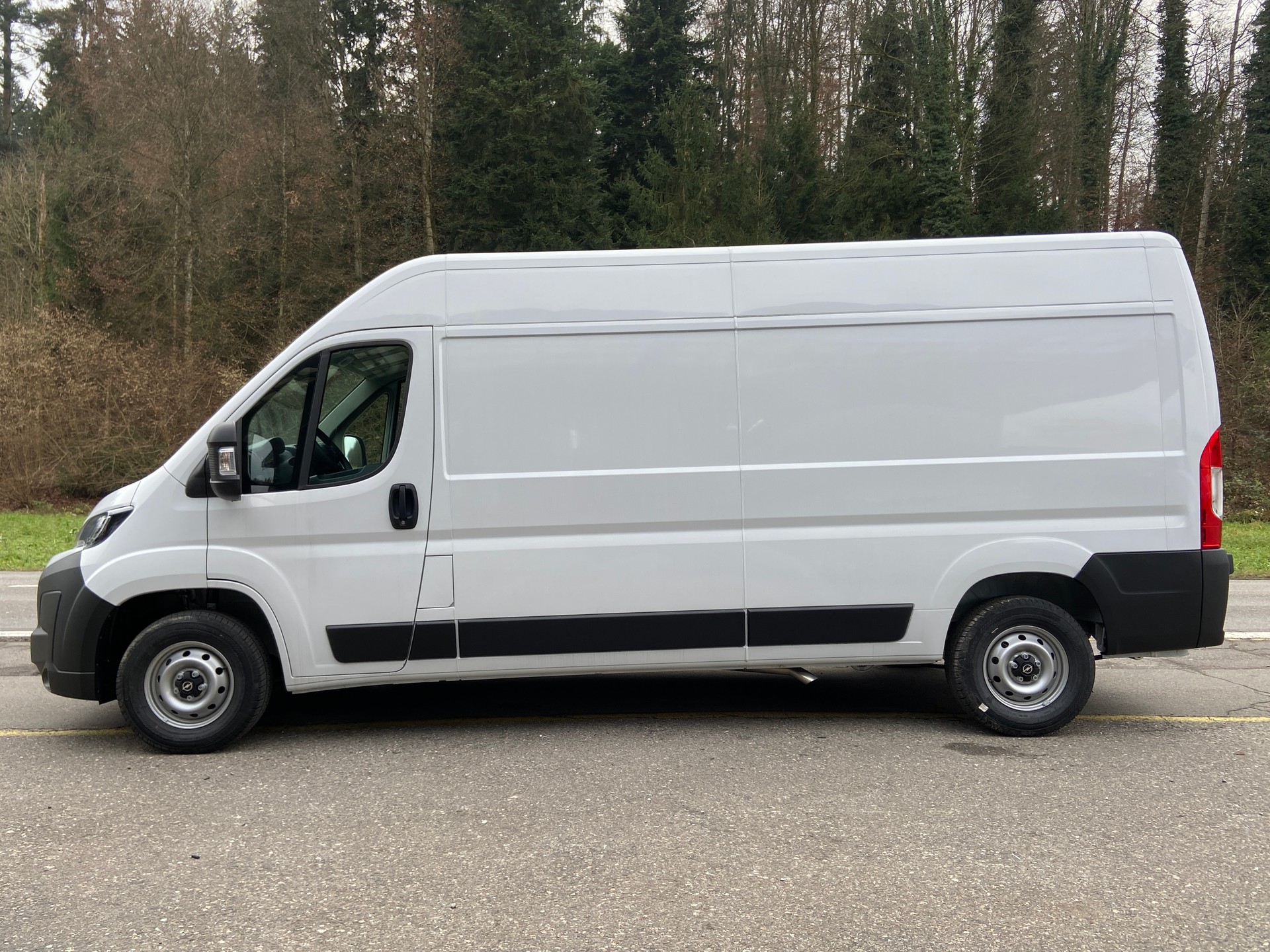 OPEL Movano 2.2 d 3,5t L3H2 180PS AHK-showroom-element-1