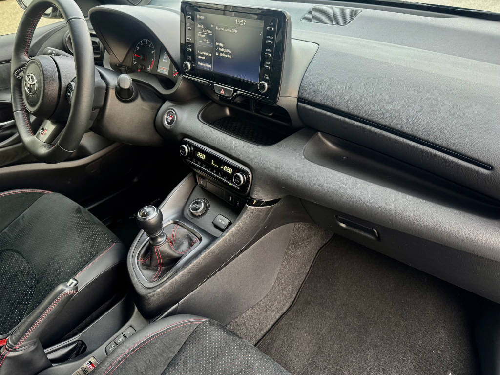 TOYOTA GR Yaris 1.6 Turbo Sport 4x4-image-13