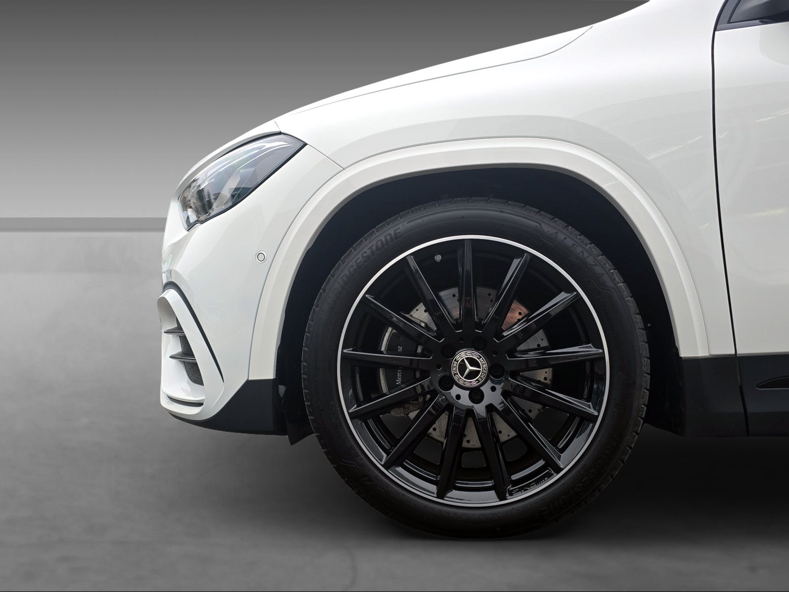 MERCEDES-BENZ GLA 250 4Matic-image-5