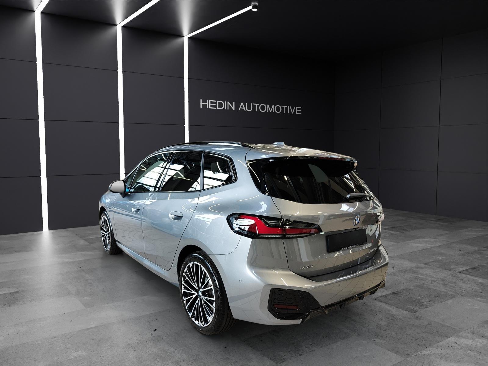 BMW 230e xDrive paddles Active Tourer-showroom-element-2