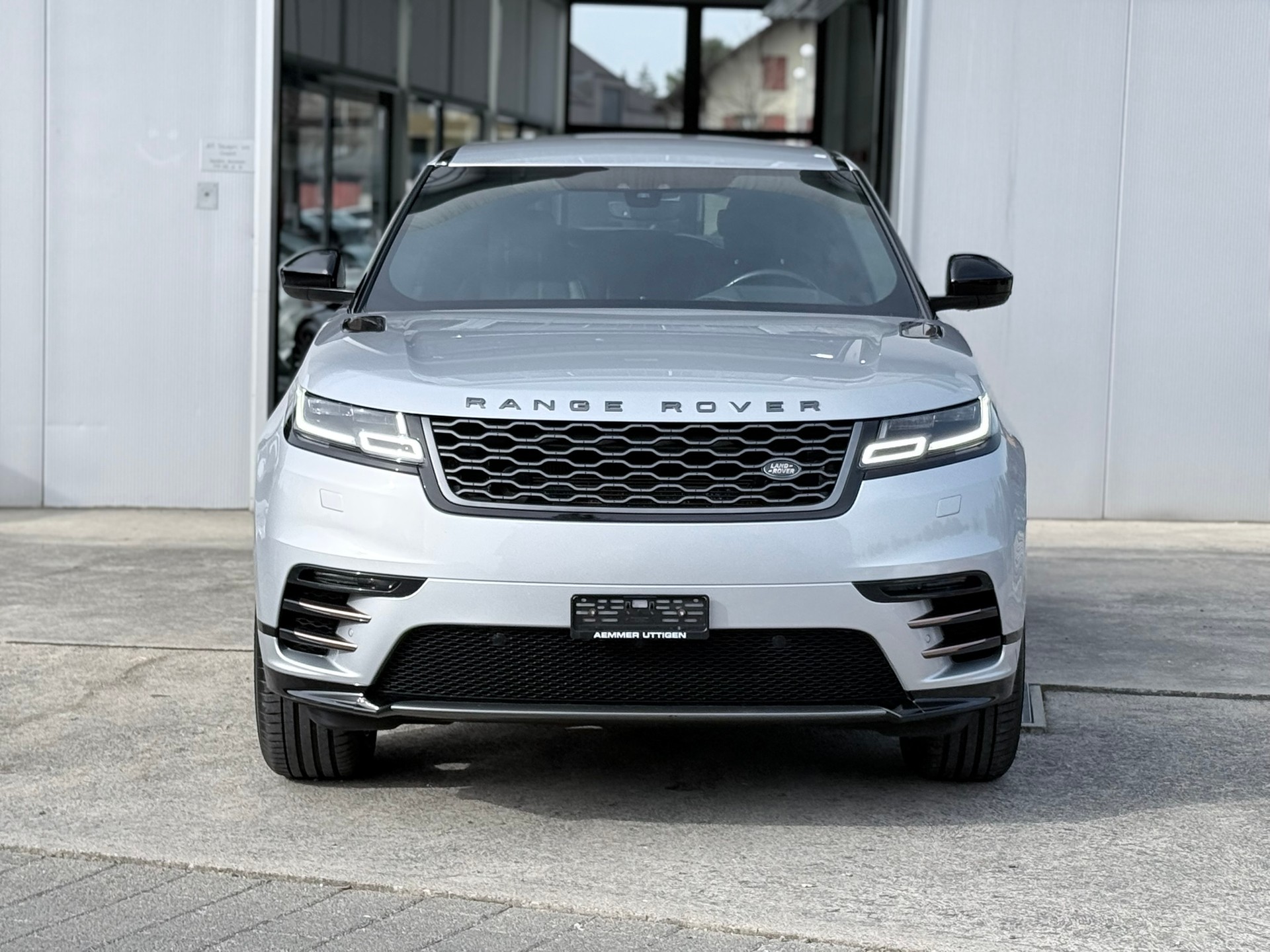 LAND ROVER Range Rover Velar R-Dynamic P 250 S Automatic-image-1