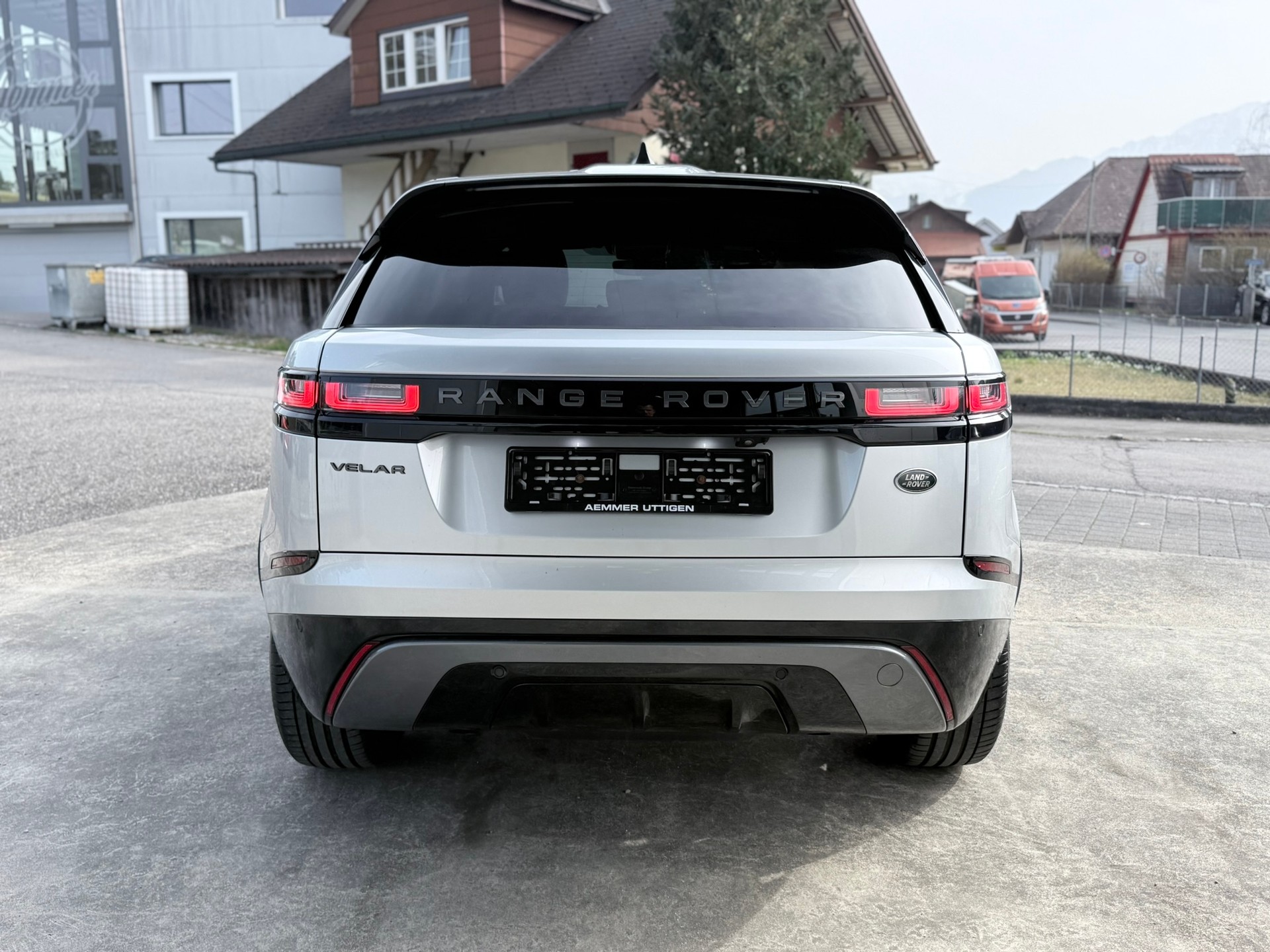 LAND ROVER Range Rover Velar R-Dynamic P 250 S Automatic-image-6