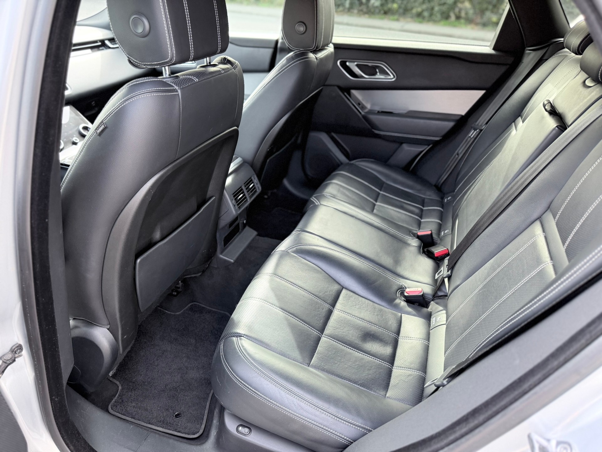 LAND ROVER Range Rover Velar R-Dynamic P 250 S Automatic-image-8