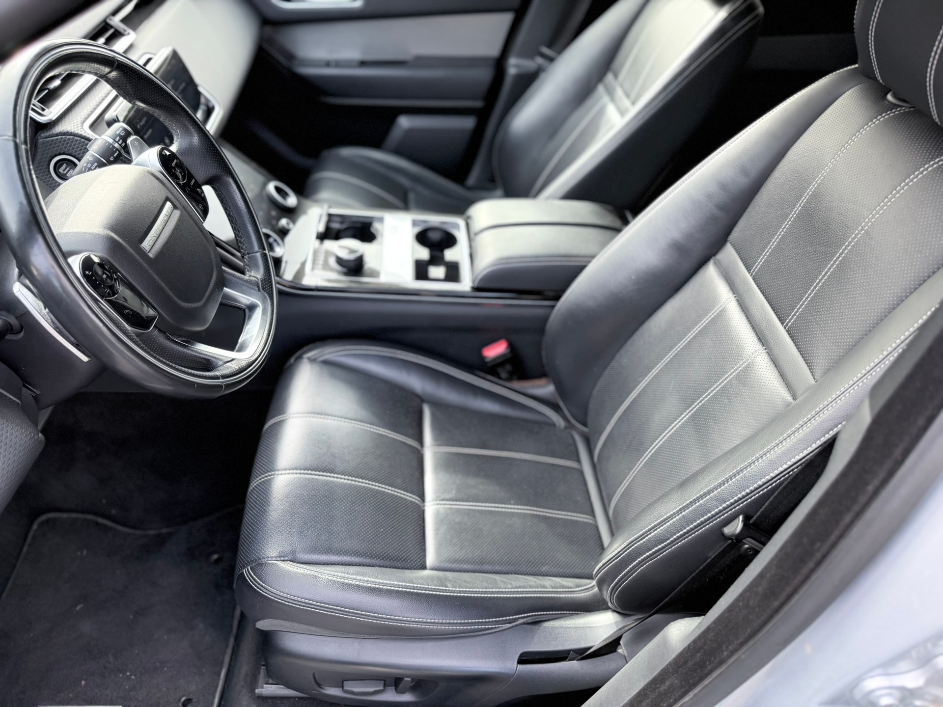 LAND ROVER Range Rover Velar R-Dynamic P 250 S Automatic-image-12