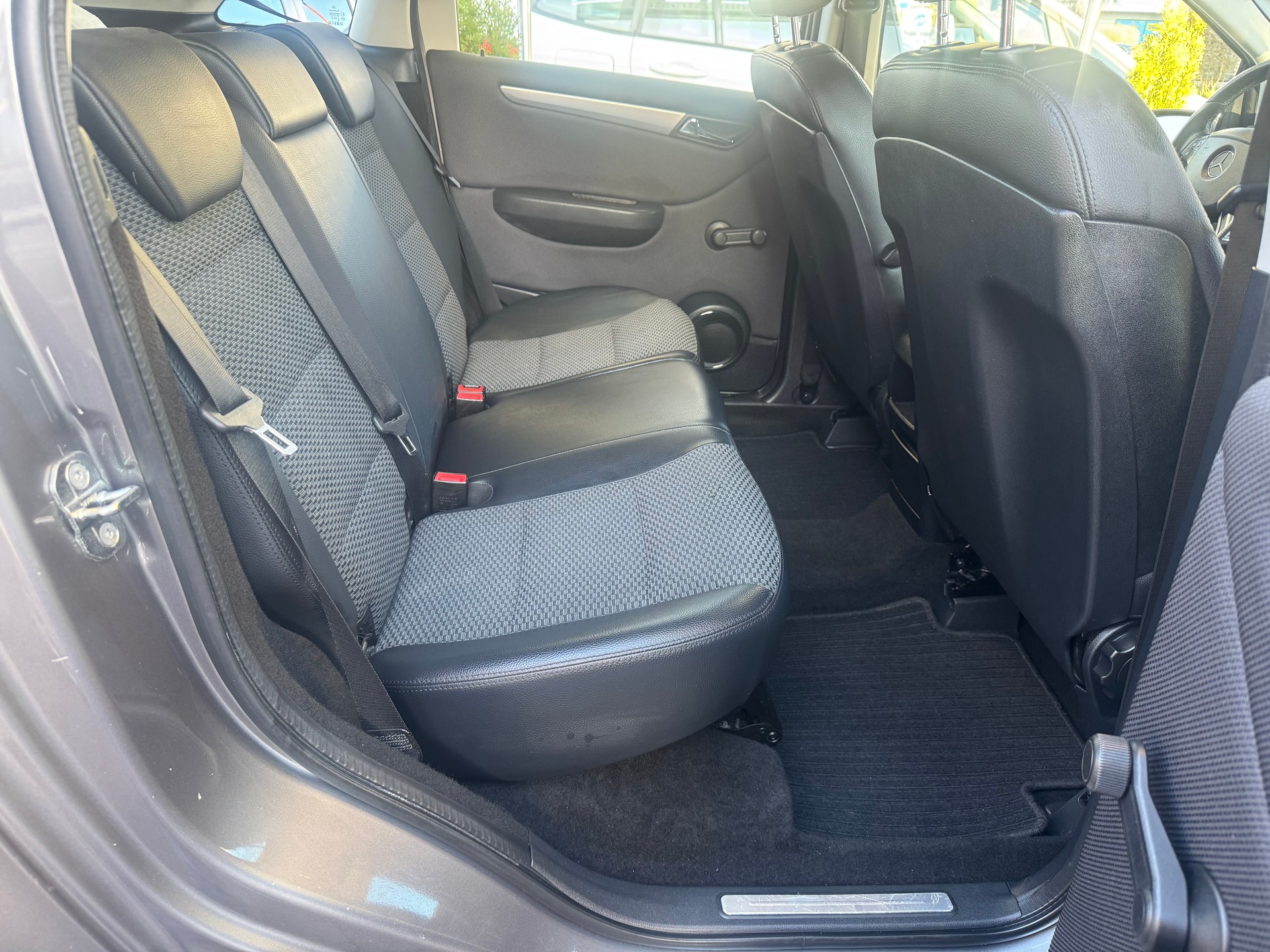 MERCEDES-BENZ B 180 (170) Autotronic-image-7
