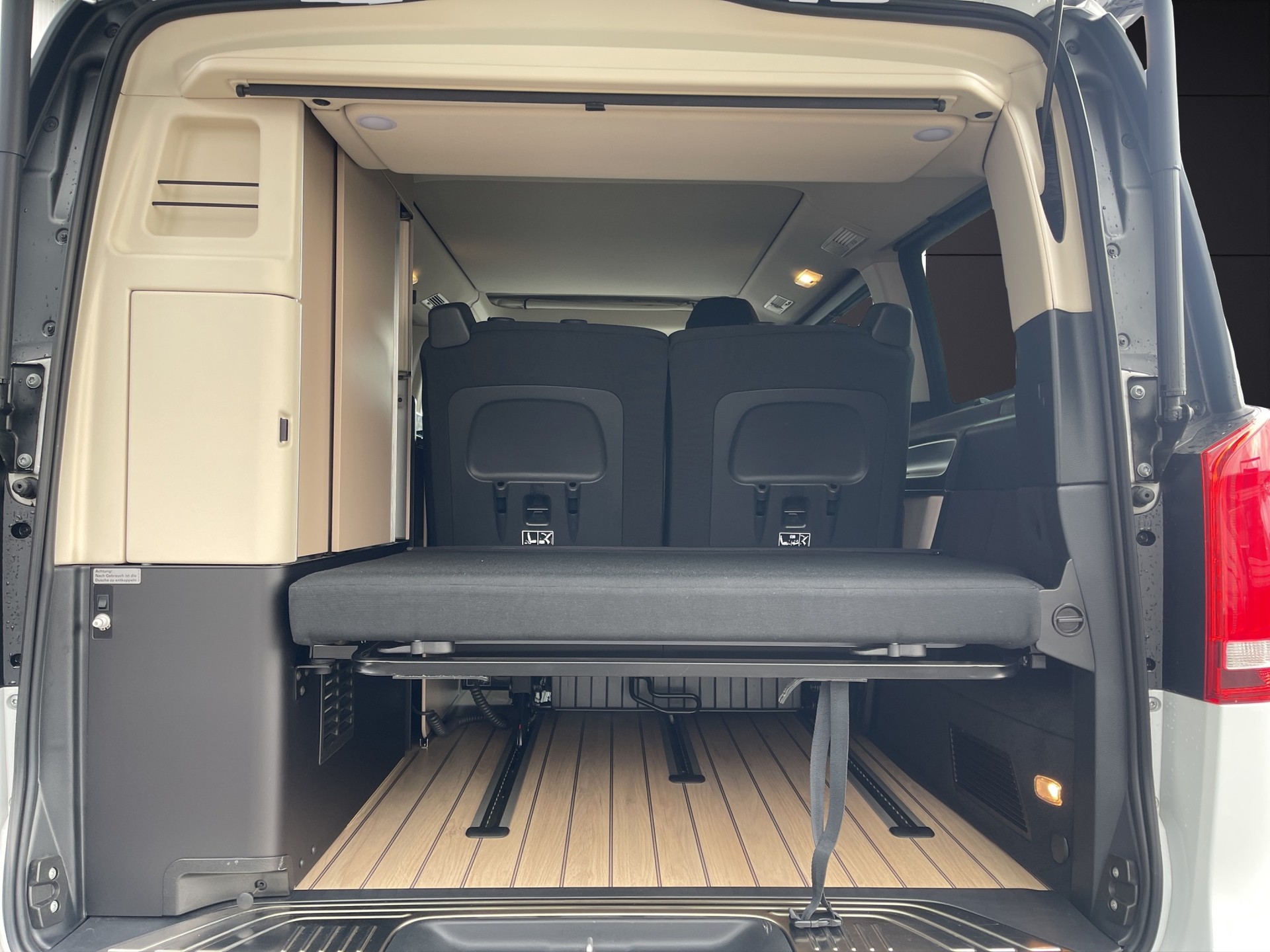 MERCEDES-BENZ Marco Polo 300 d 4M AMG-image-23
