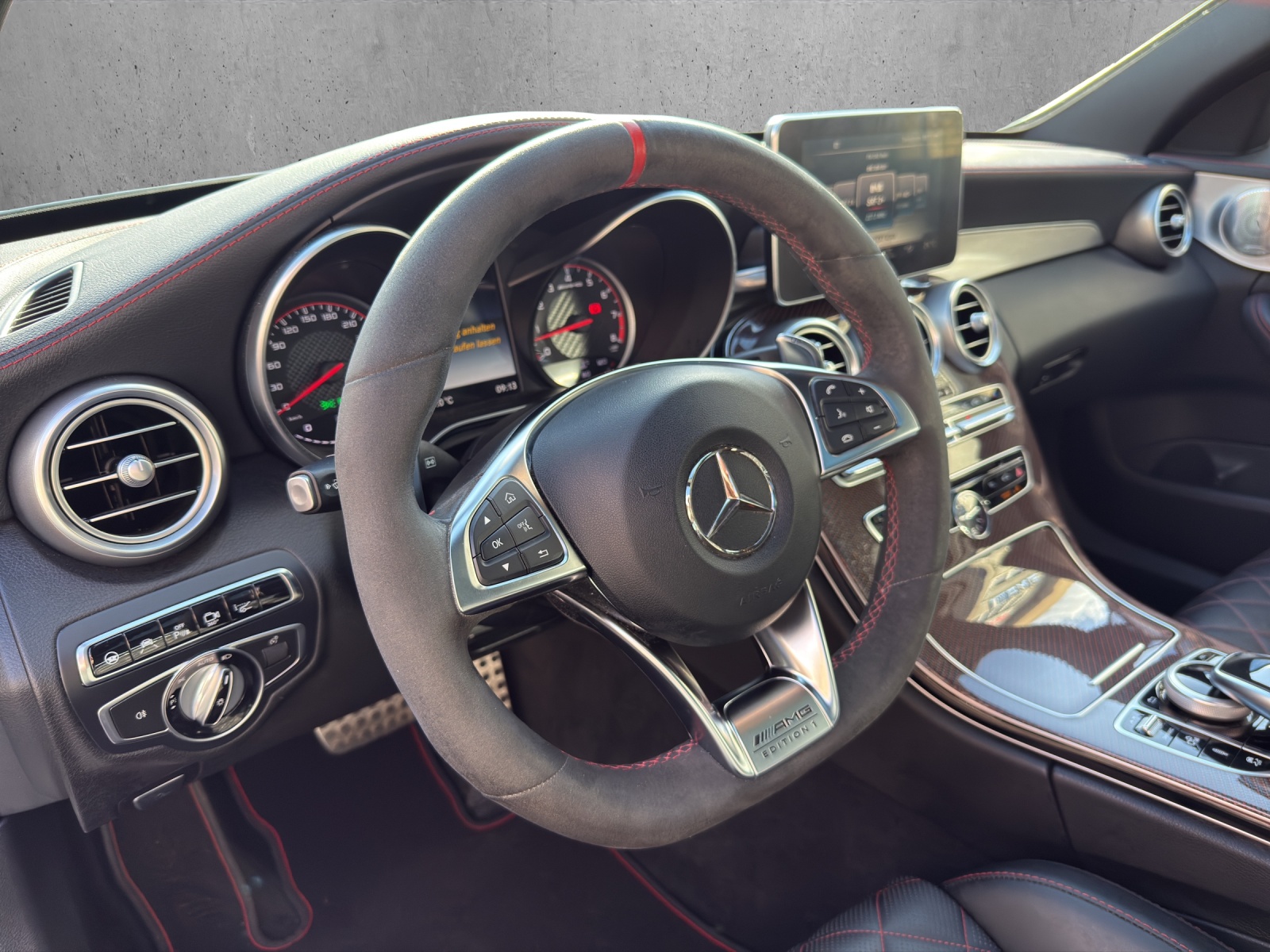 MERCEDES-BENZ C 63 S AMG Edition 1 Speedshift-image-11