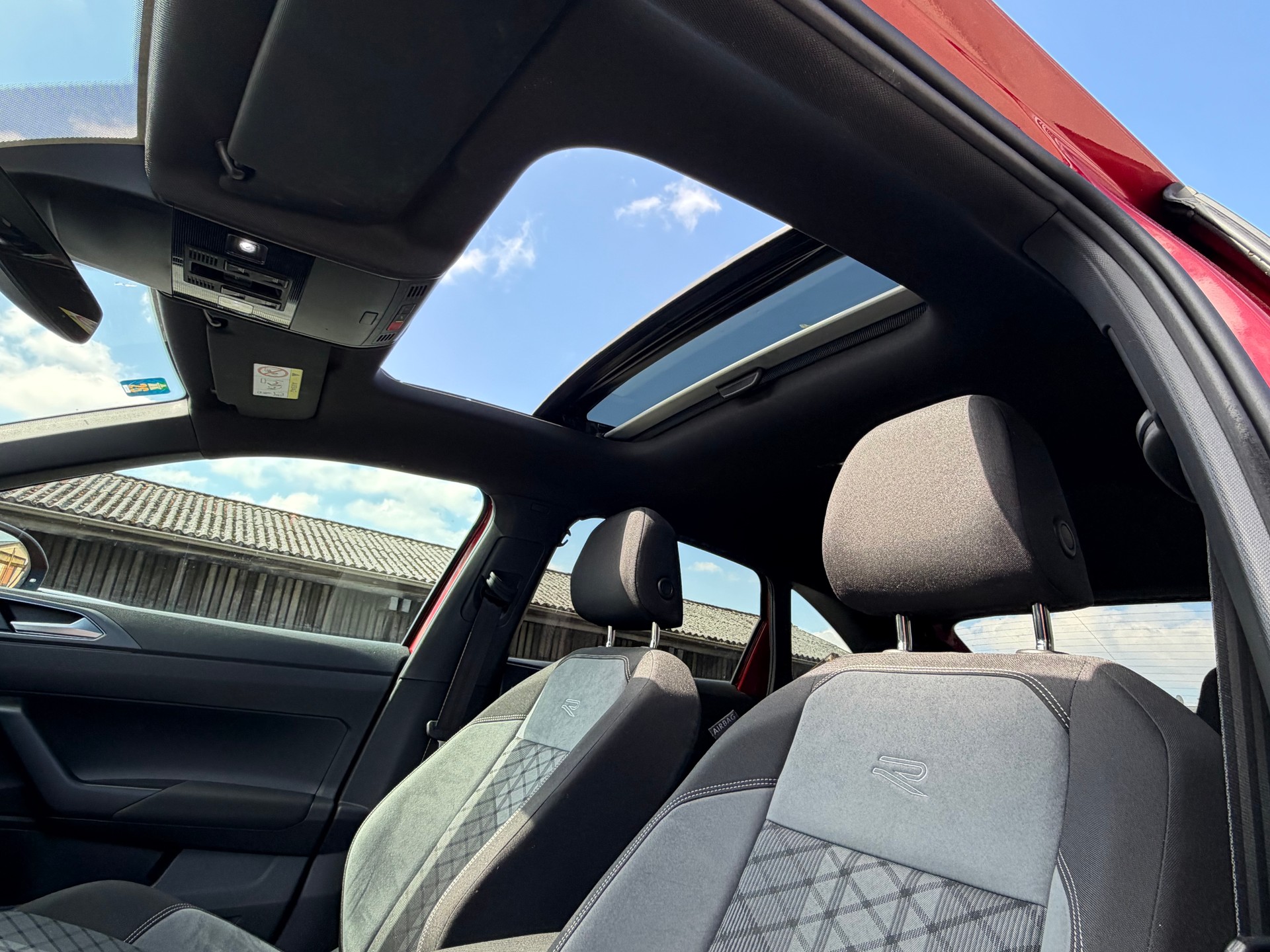 VW Taigo 1.5 TSI R-Line United DSG-image-9