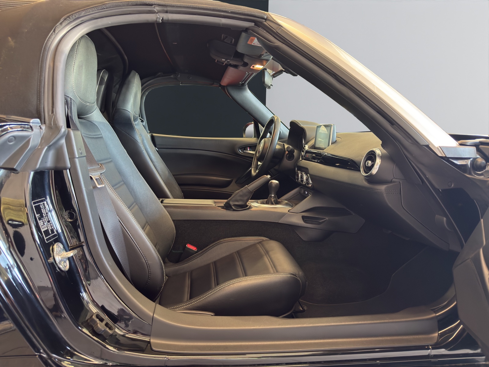 FIAT 124 Spider 1.4 TB Swiss Launch Edition-image-15