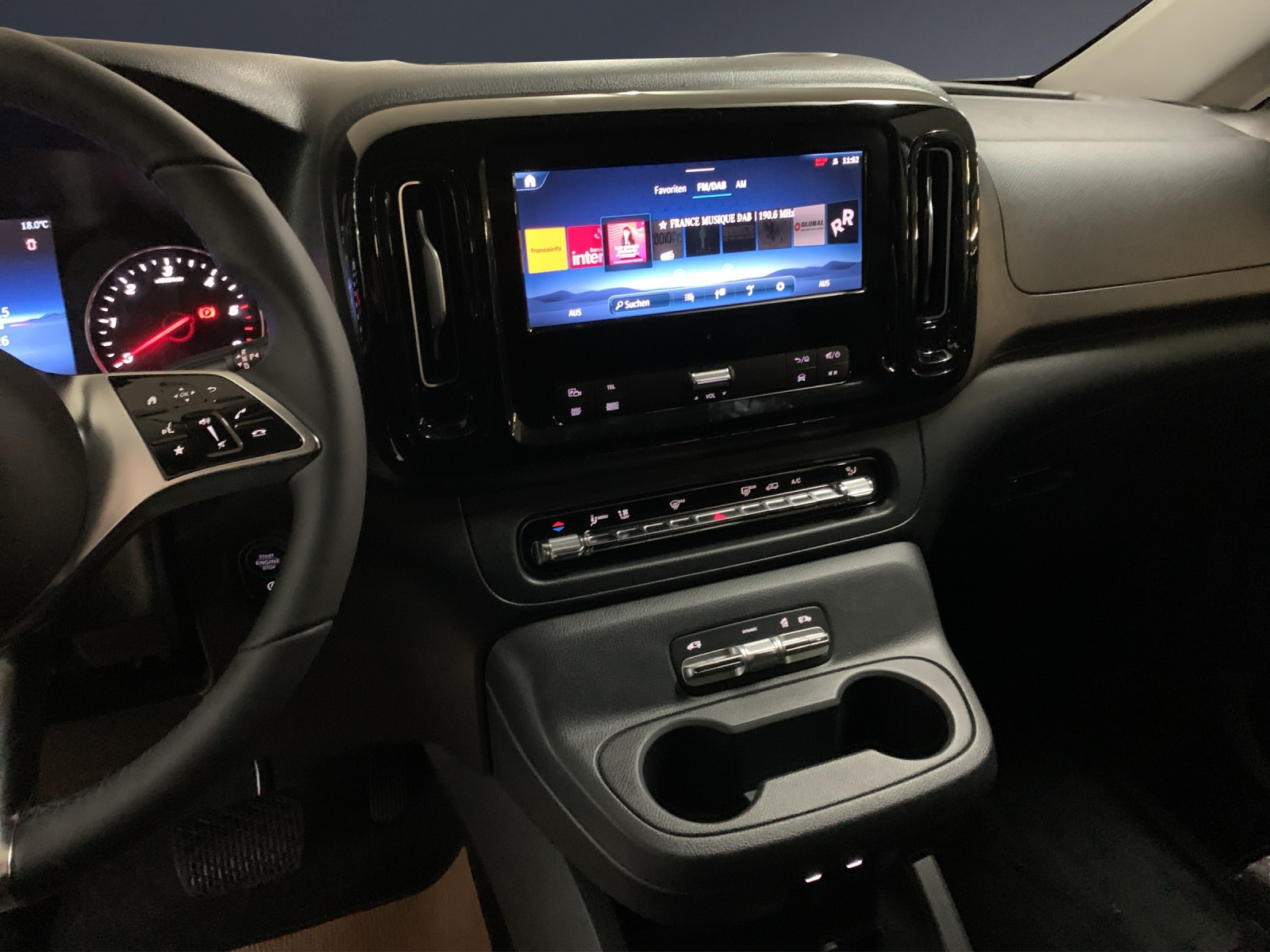 MERCEDES-BENZ Vito 116 CDI 4x4 Tourer SELECT Long-image-9