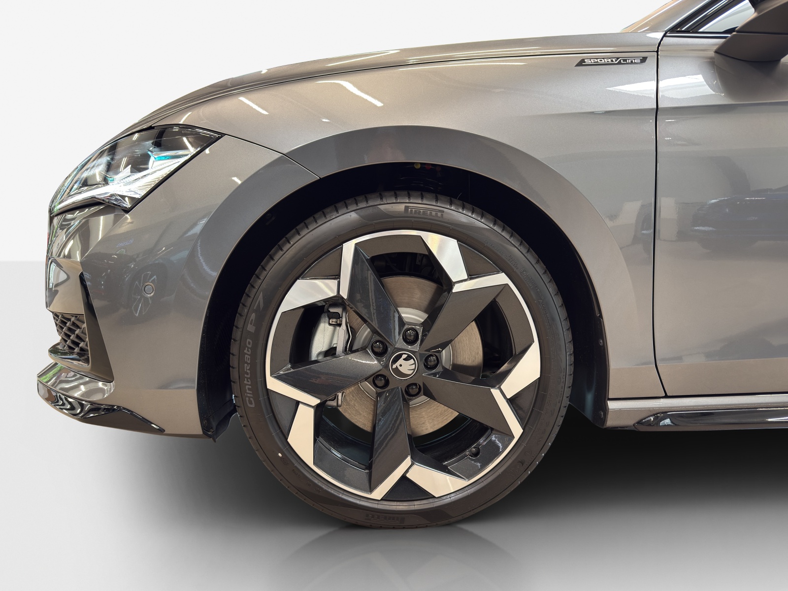 SKODA Superb Combi 2.0 TSI Sportline 4x4 DSG-image-14