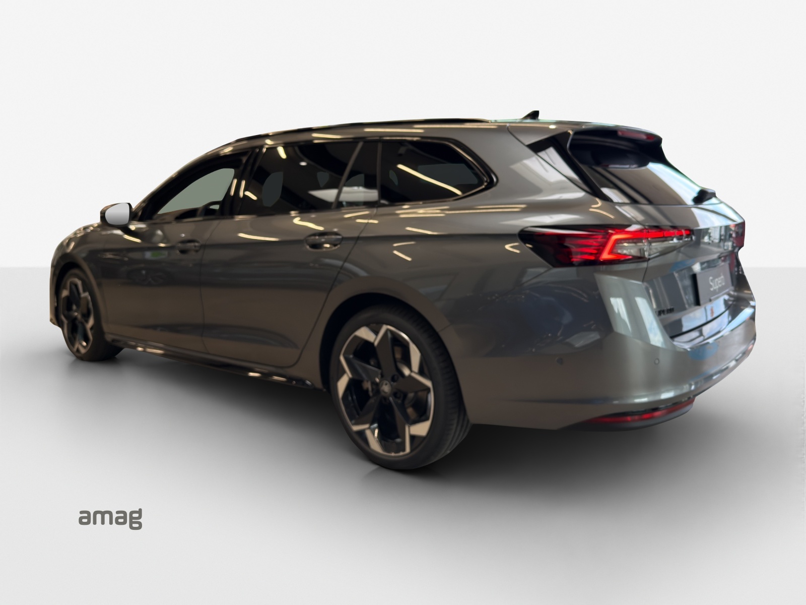 SKODA Superb Combi 2.0 TSI Sportline 4x4 DSG-showroom-element-2
