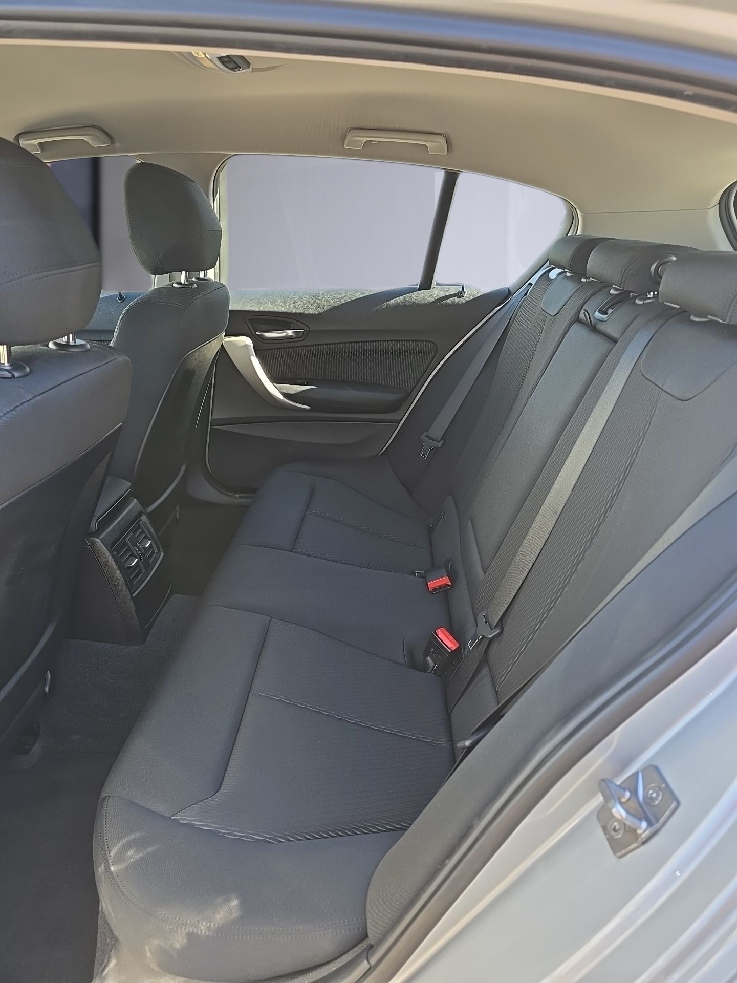 BMW 118i Steptronic-image-17