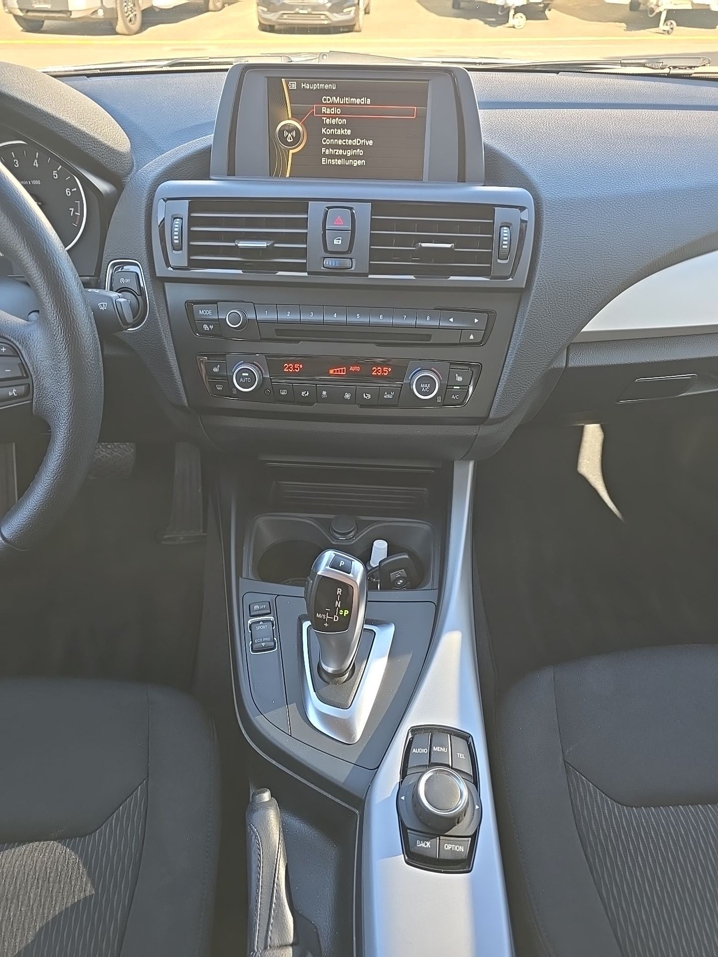 BMW 118i Steptronic-image-10