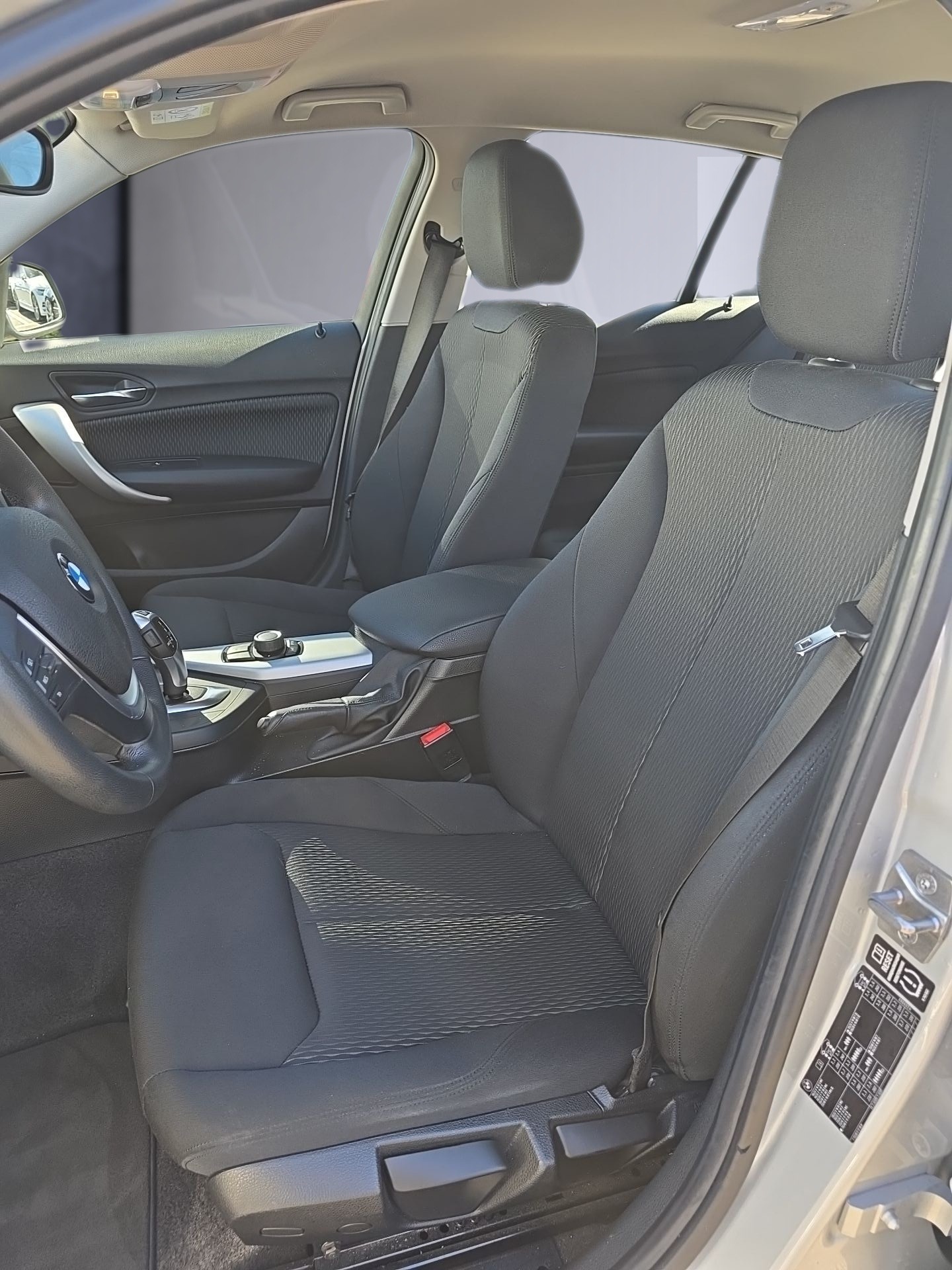 BMW 118i Steptronic-image-16